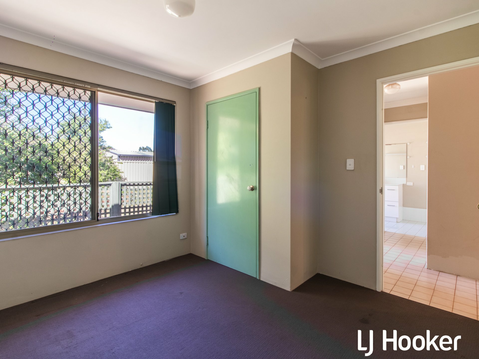 8 Whyatt Green, LEDA