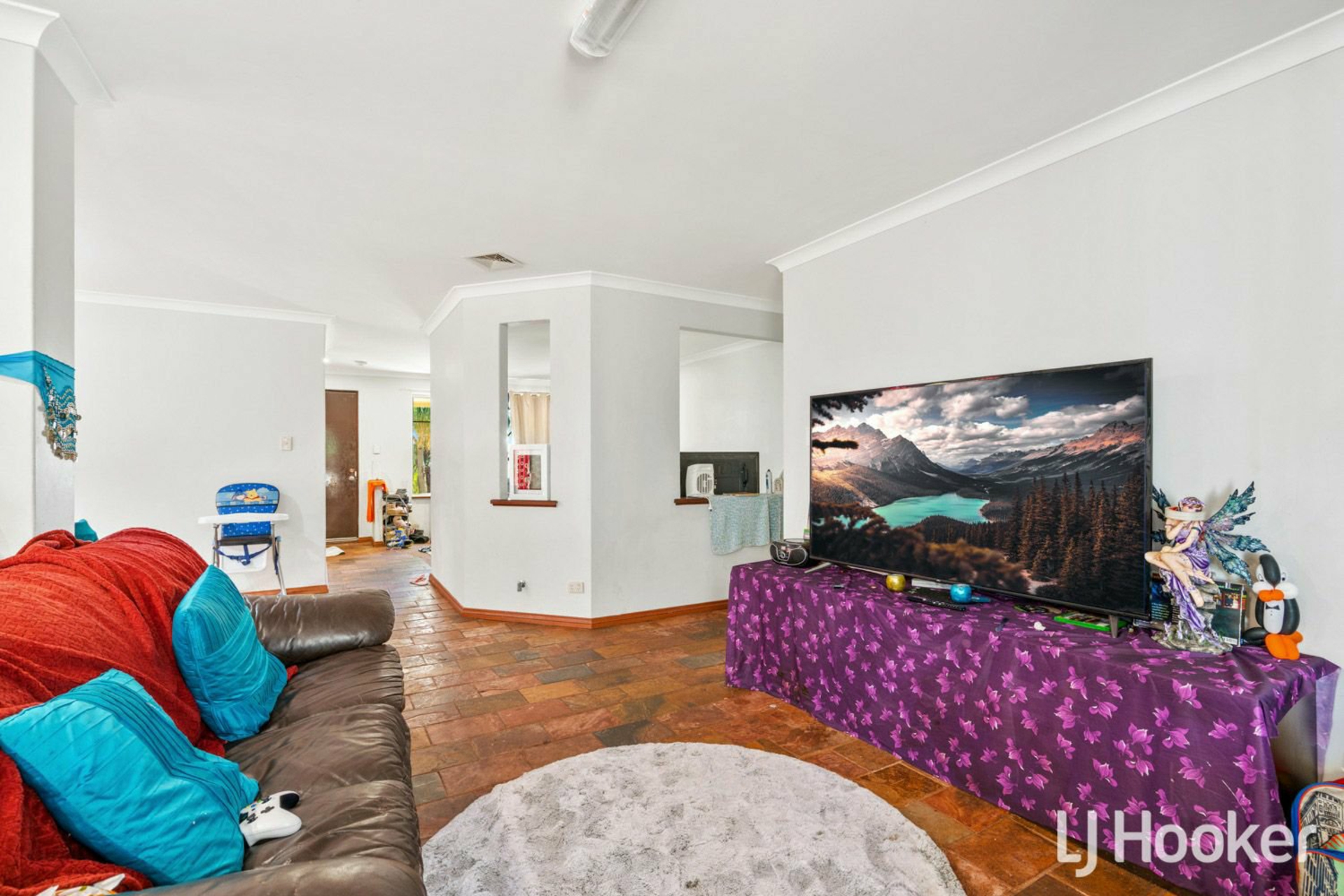 17 Prockter Gardens, LEDA