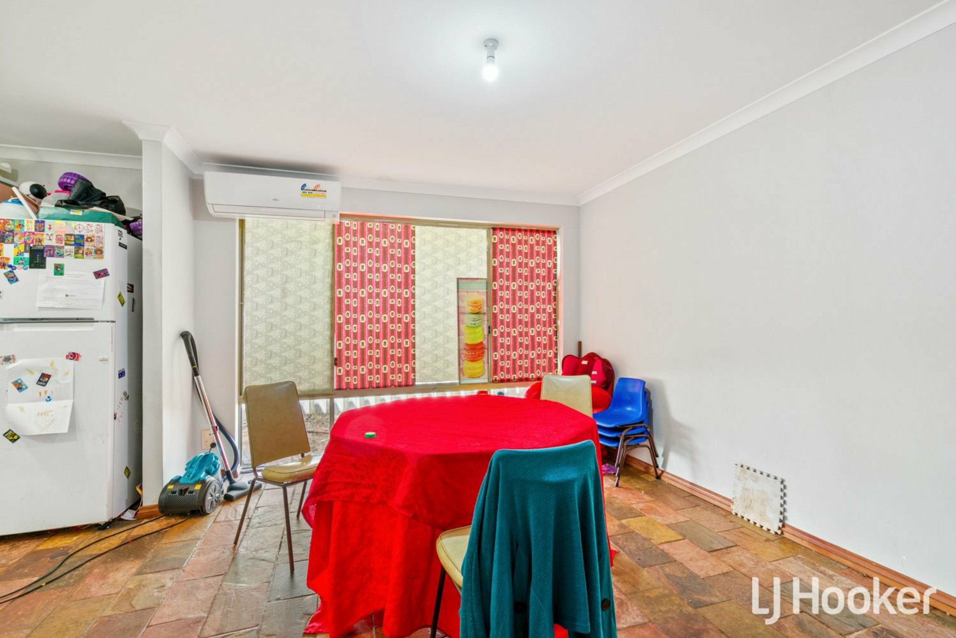 17 Prockter Gardens, LEDA