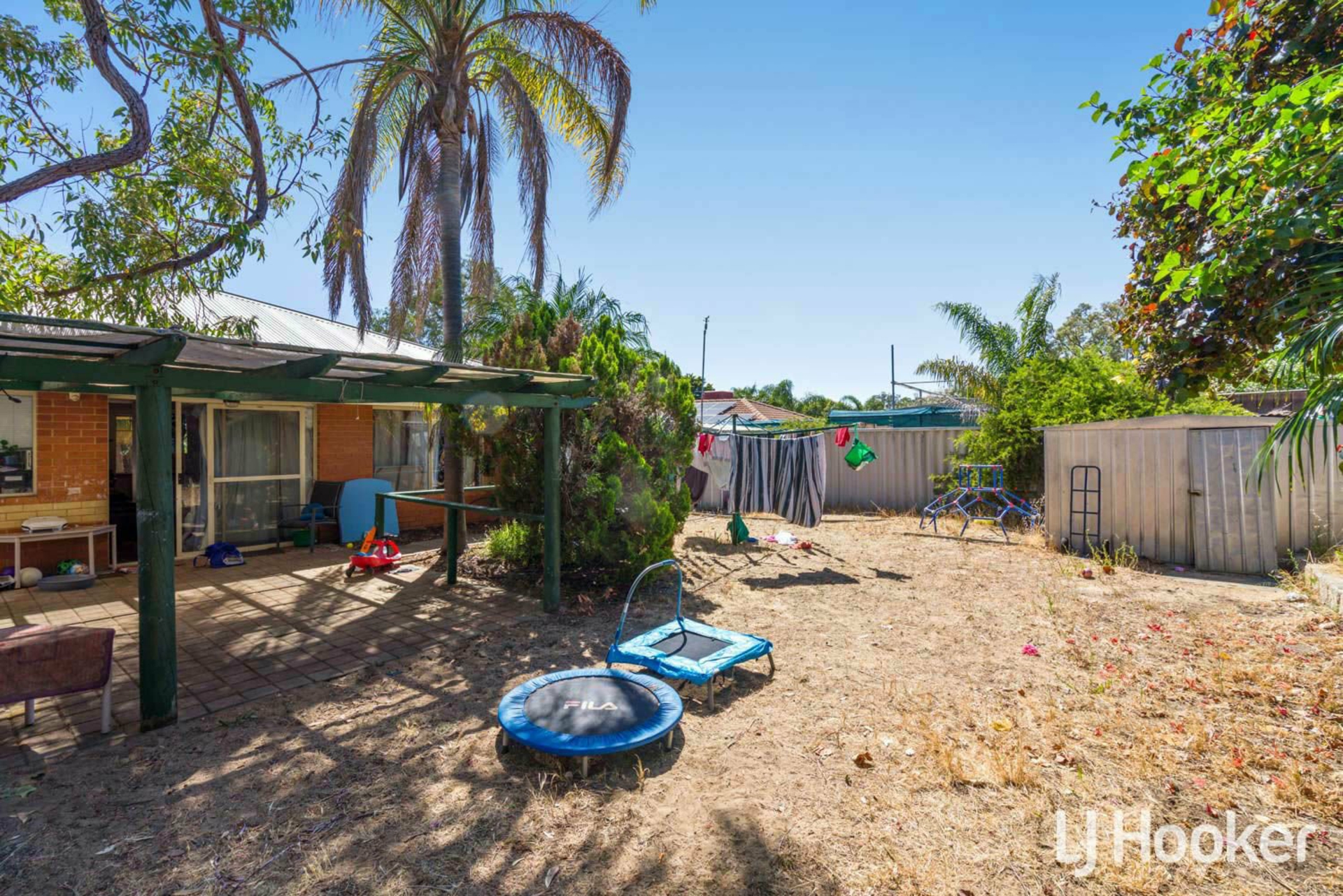 17 Prockter Gardens, LEDA