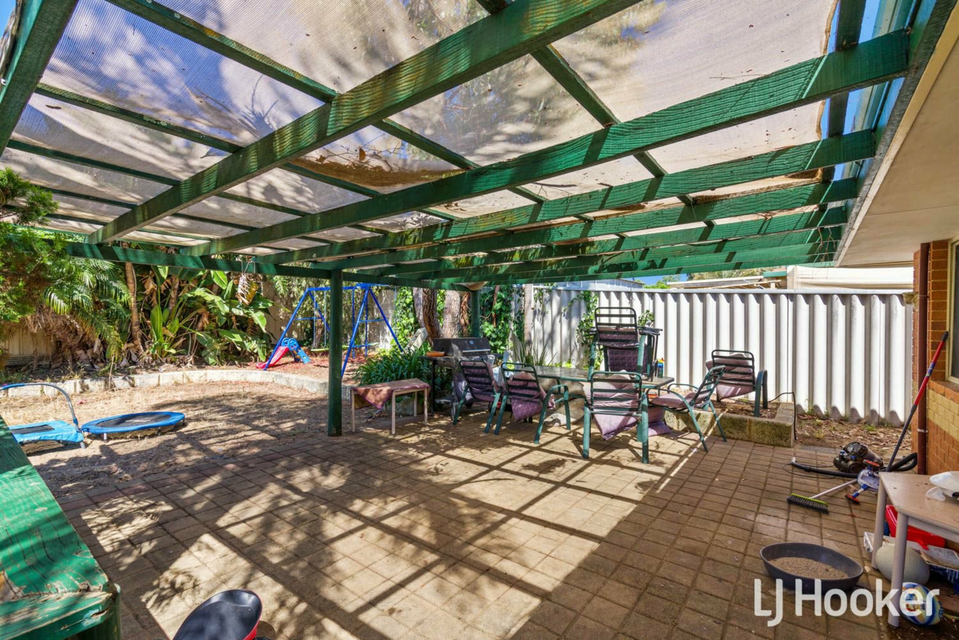 17 Prockter Gardens, LEDA