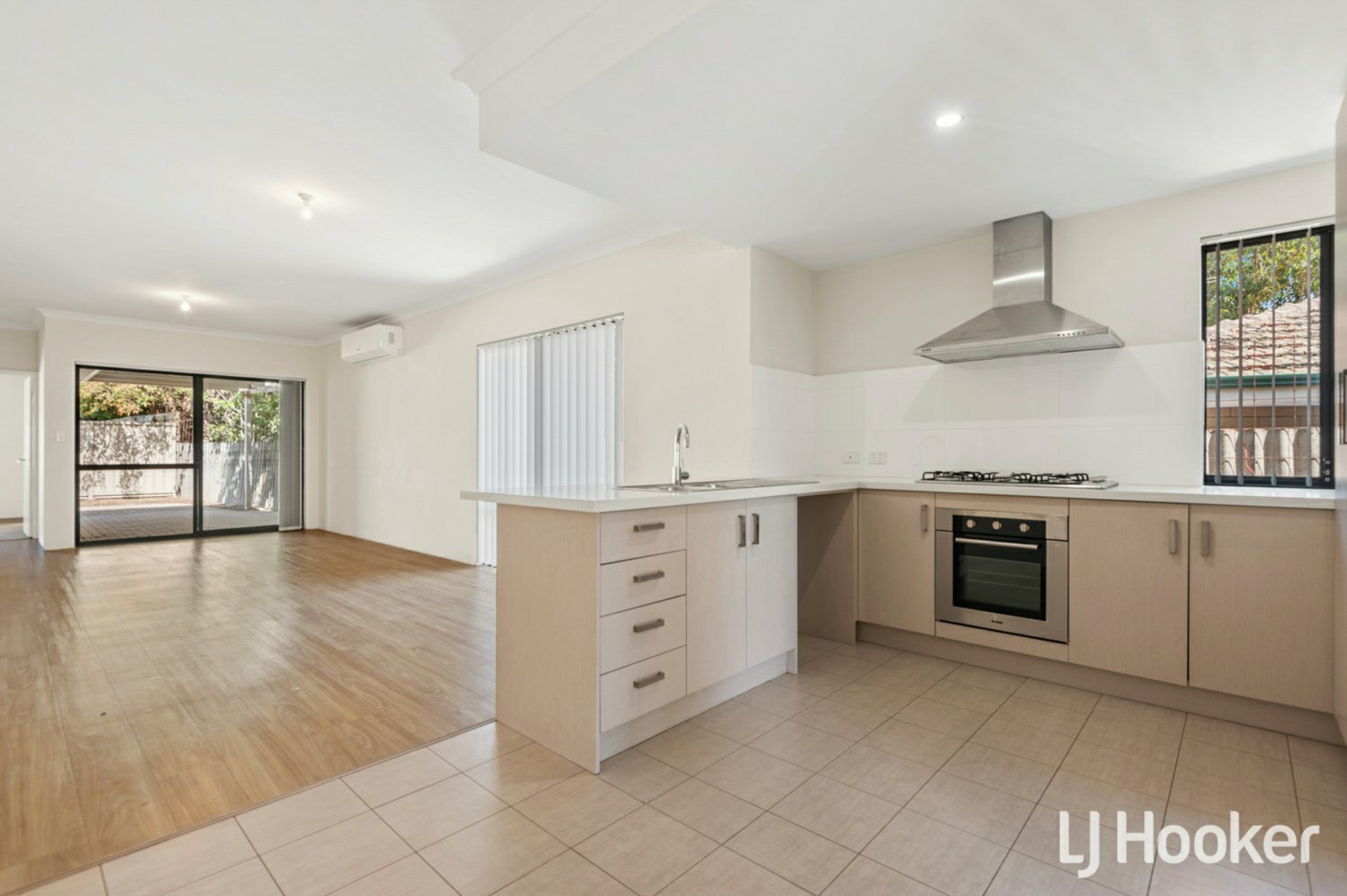6B Amanda Drive, CAMILLO