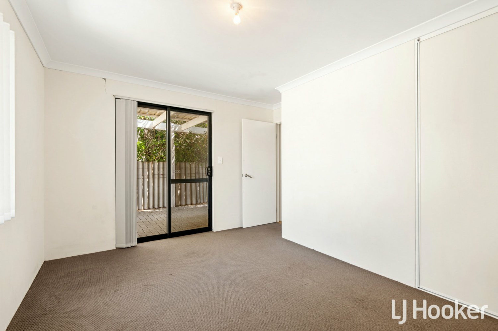 6B Amanda Drive, CAMILLO