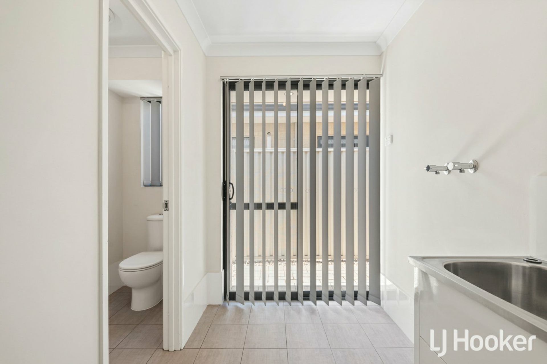 6B Amanda Drive, CAMILLO