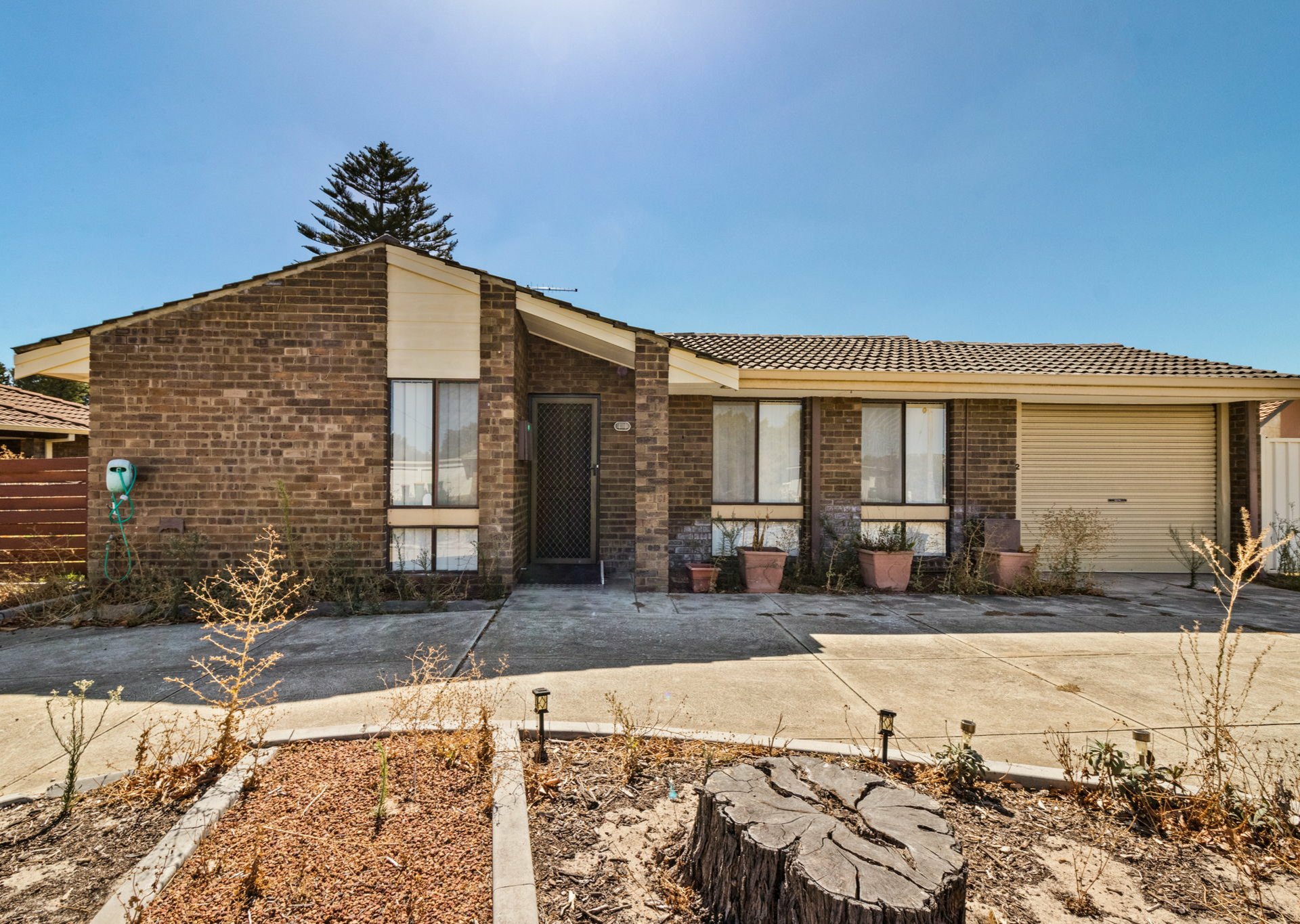 32 Haselmere Circus — photo from LJ Hooker Kwinana