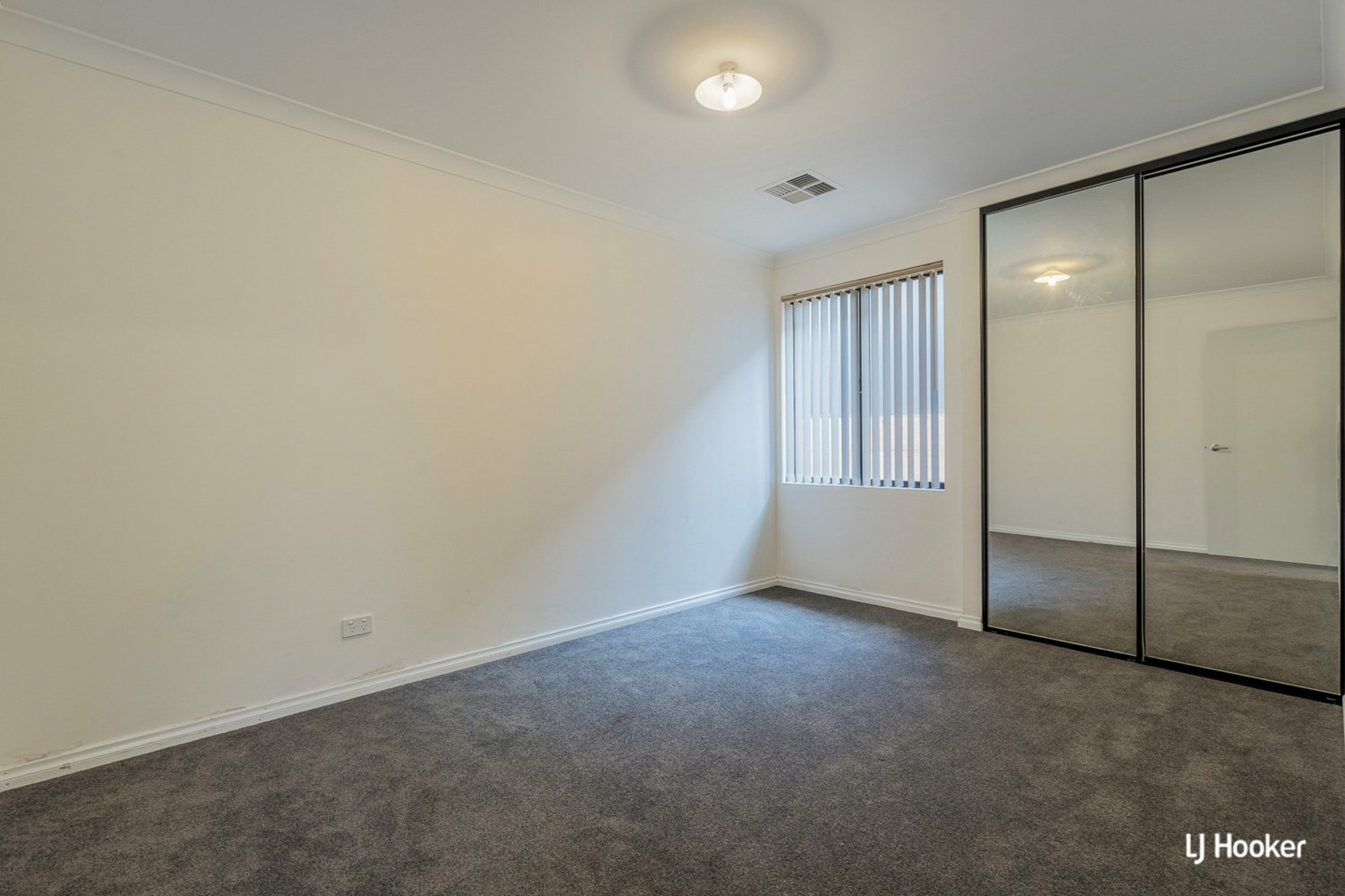 8 Paramount Boulevard, BALDIVIS
