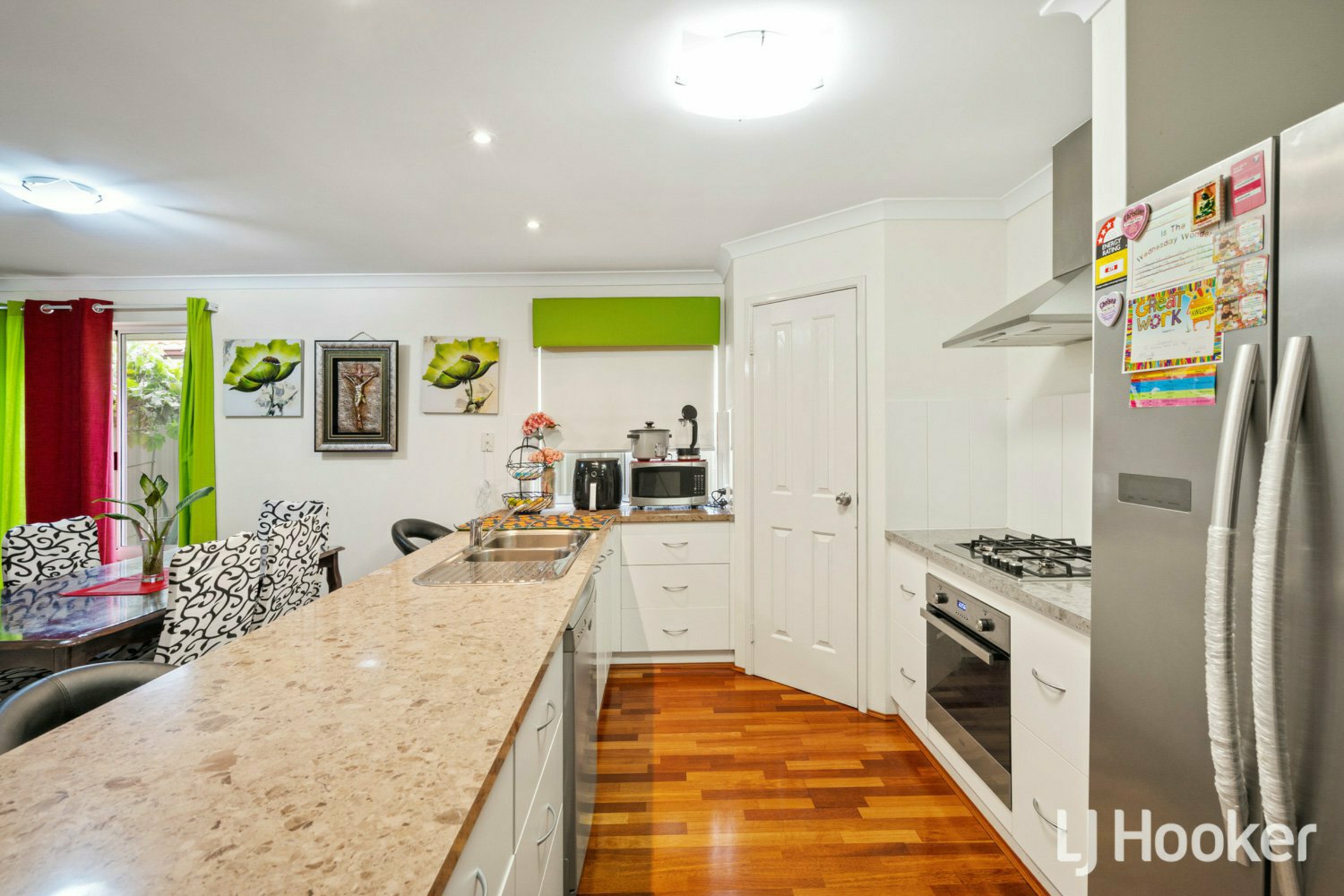 10 Meridian way, KWINANA TOWN CENTRE