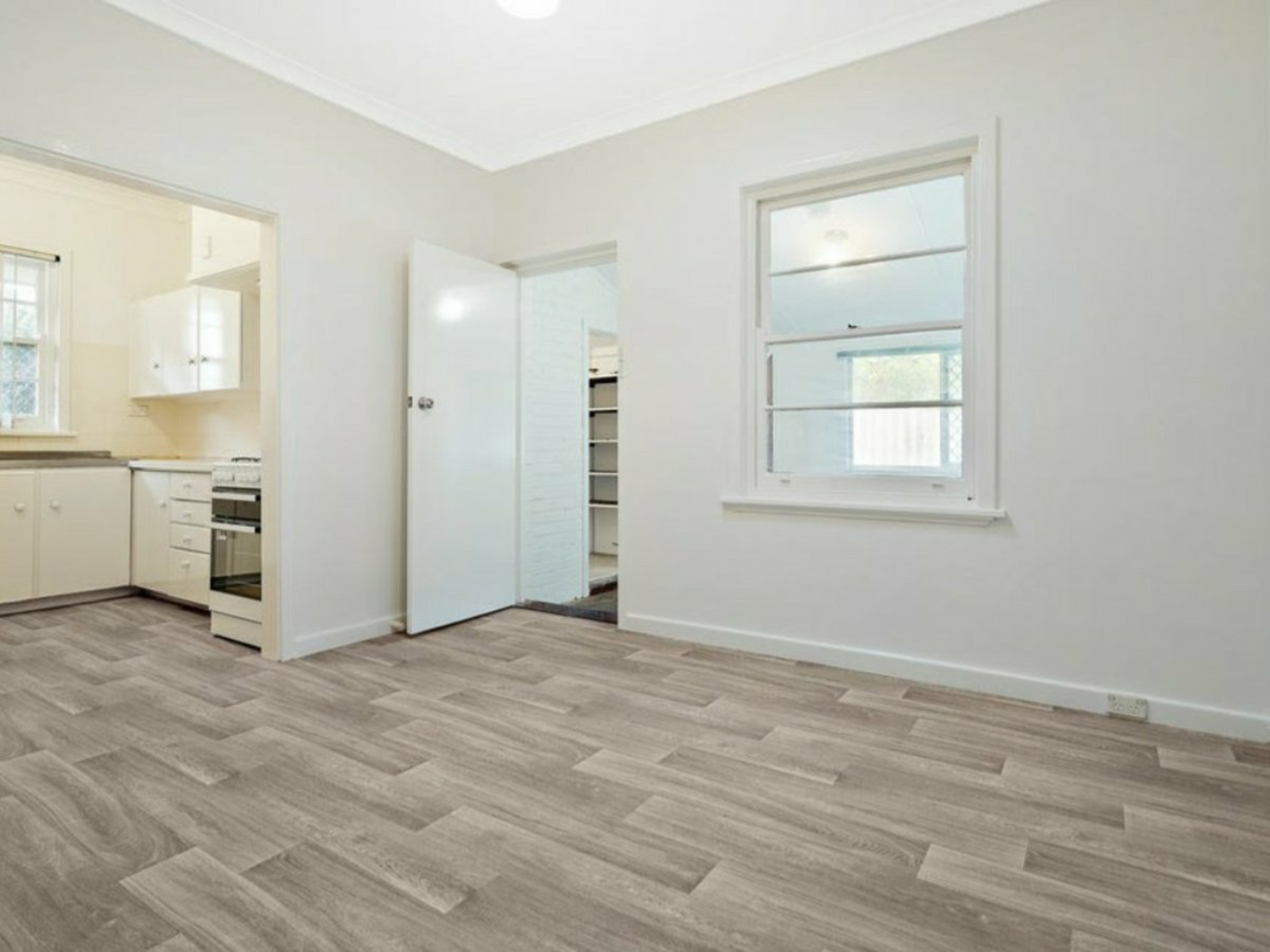133 Medina Avenue — photo 7 of 17