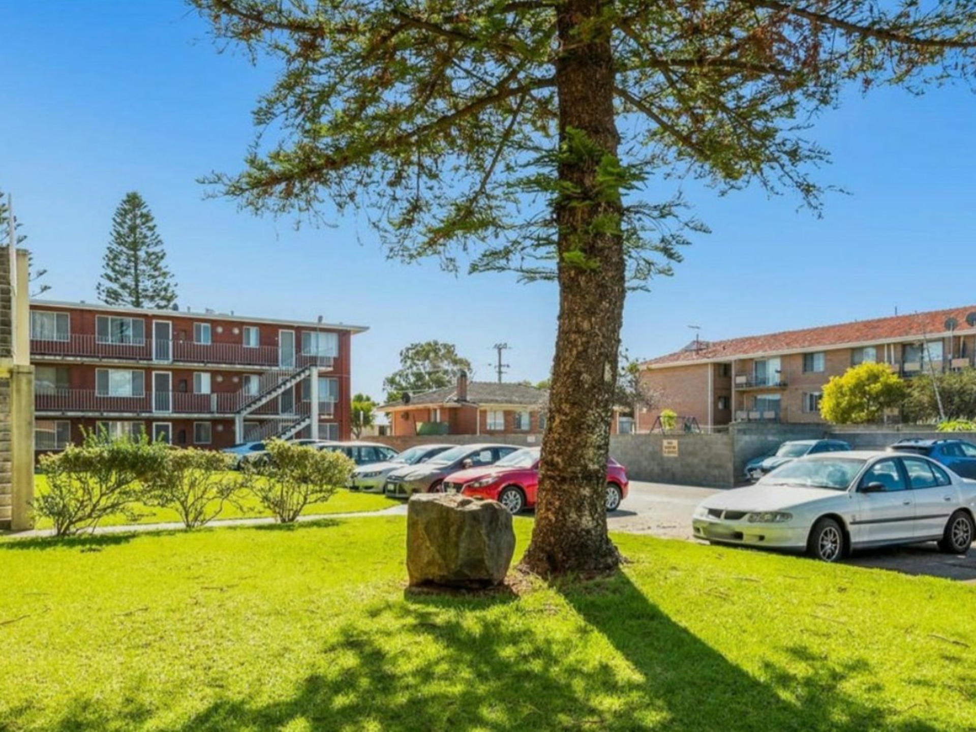 22 75 Phoenix Road — photo from LJ Hooker Kwinana
