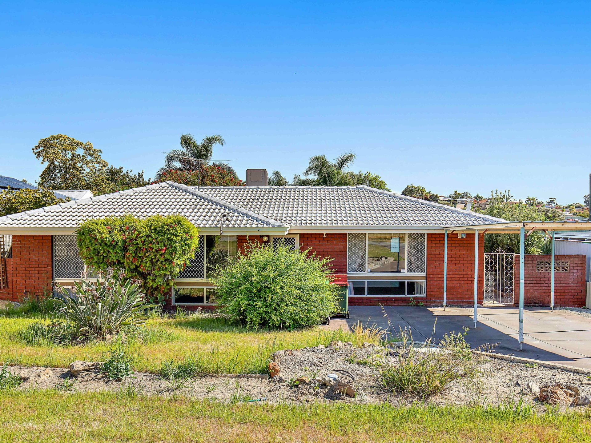 18 Morrit Way — photo from LJ Hooker Kwinana
