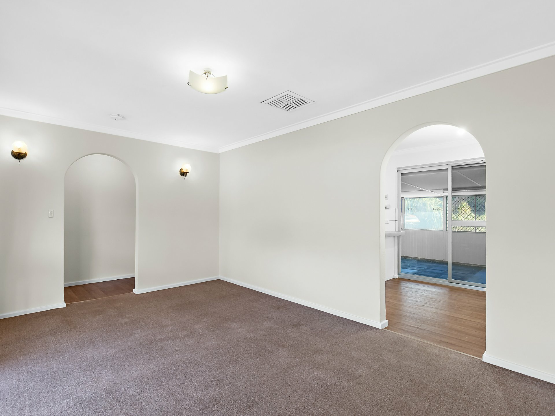18 Morrit Way — photo 4 of 17