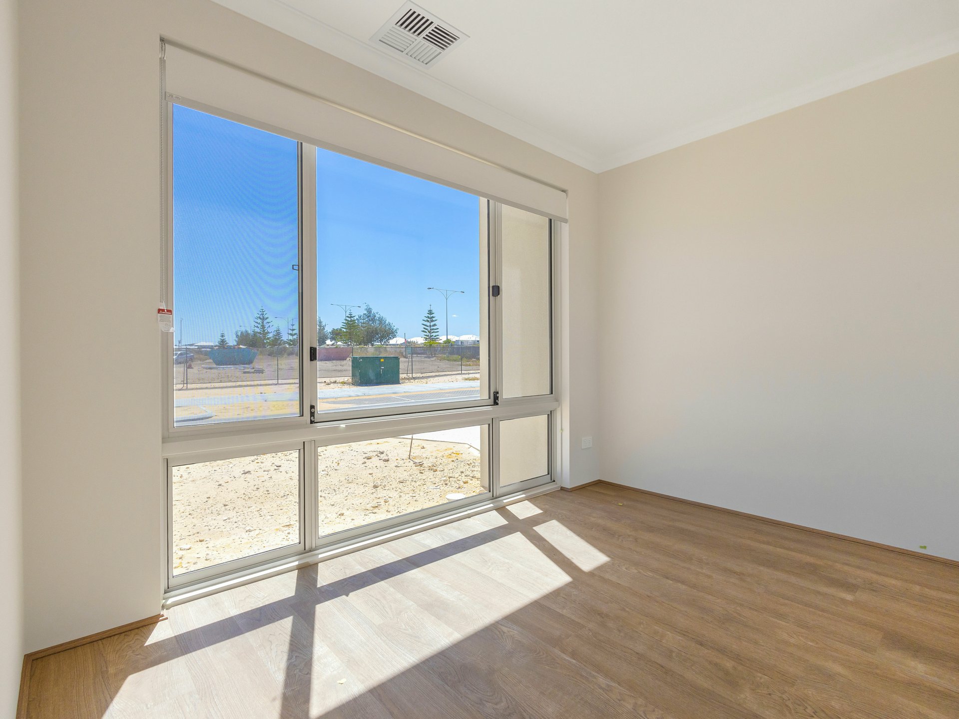 7 Topaz Way — photo 2 of 19