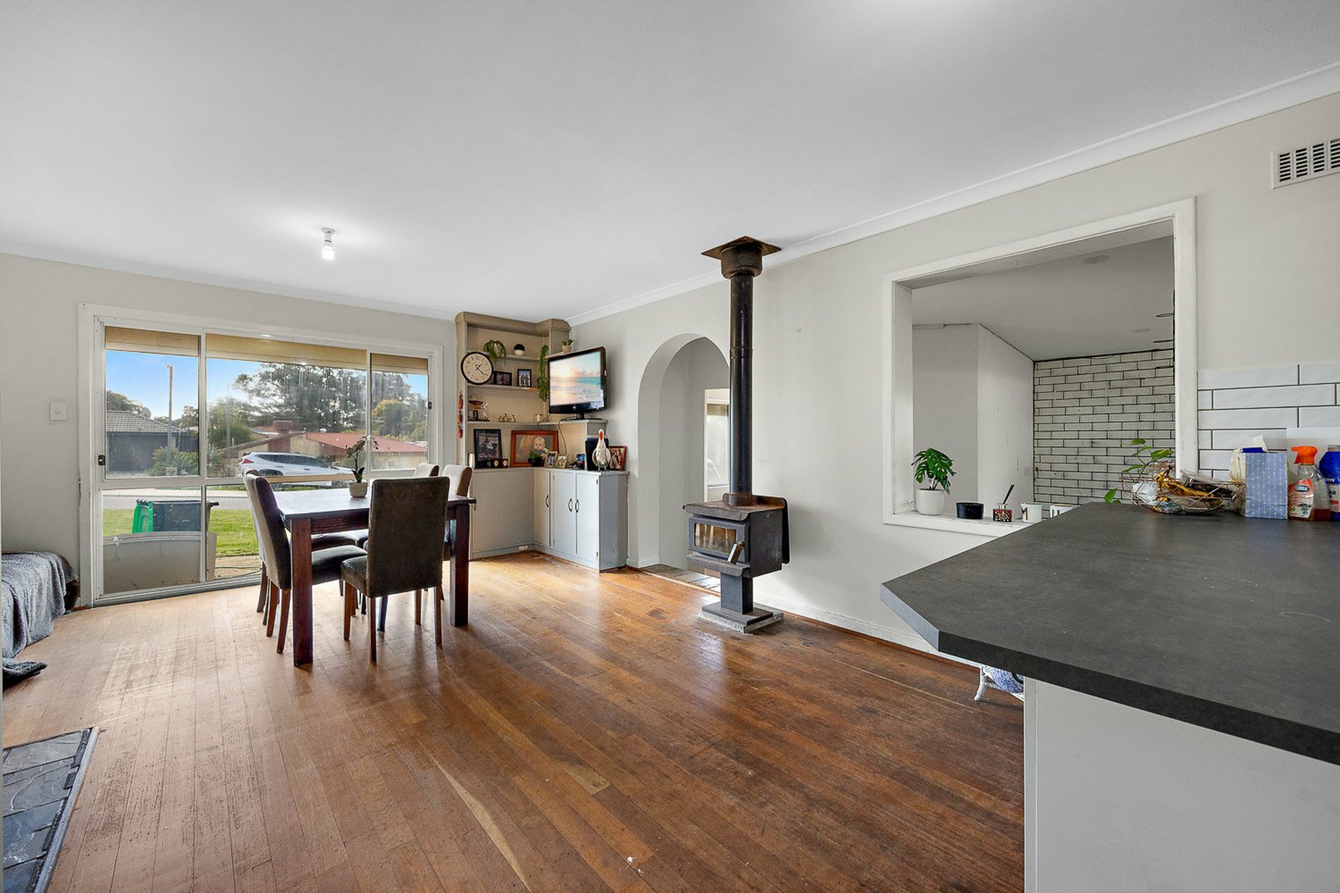 6 Cowling Way — photo 8 of 23