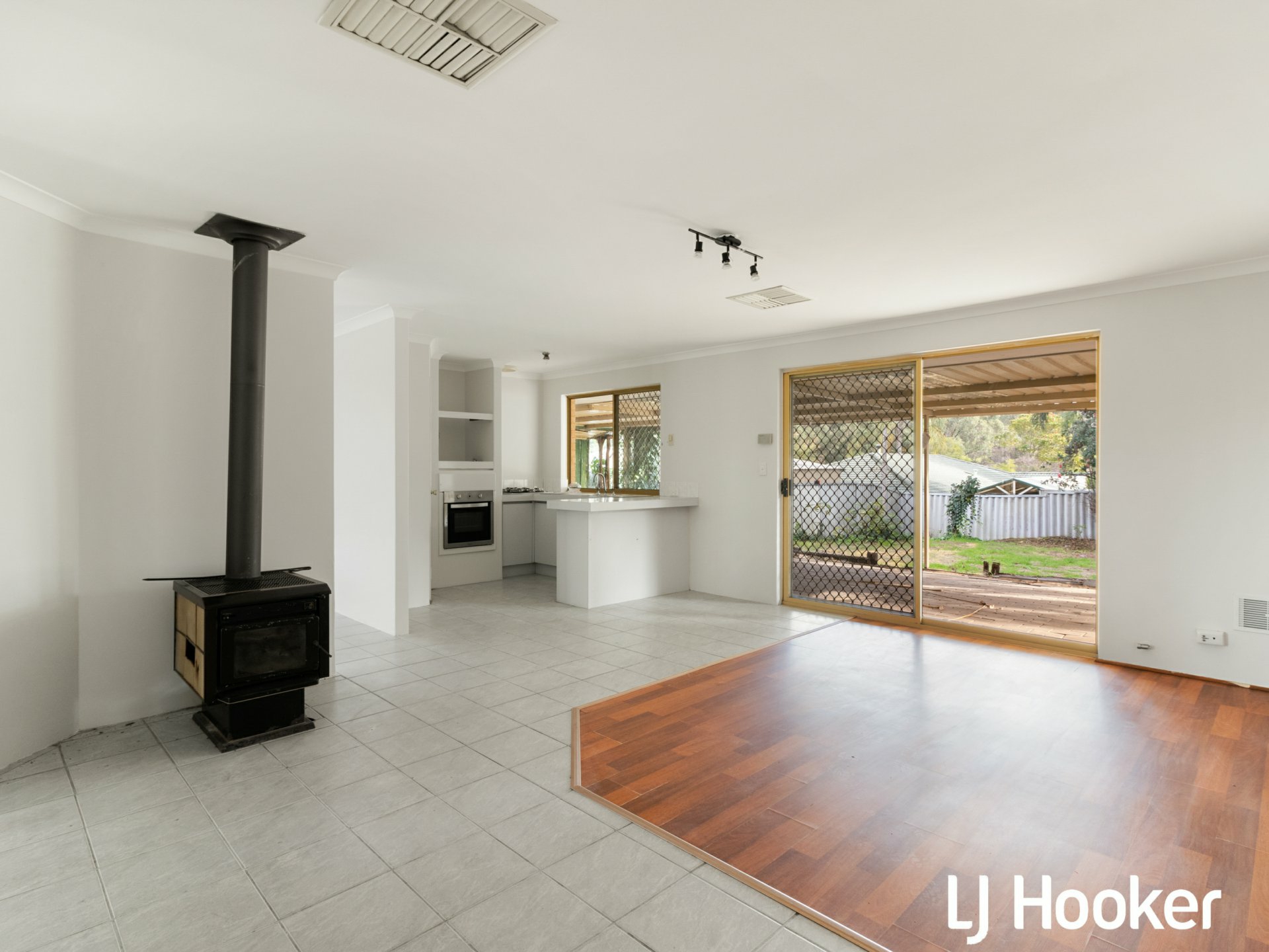 11 Cessford Close — photo 4 of 15