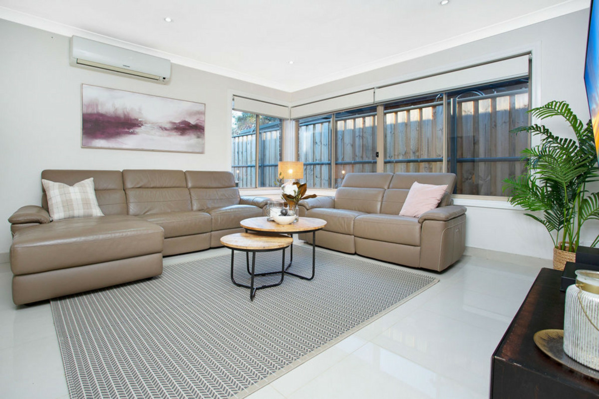 15 Majestic Drive, STANHOPE GARDENS