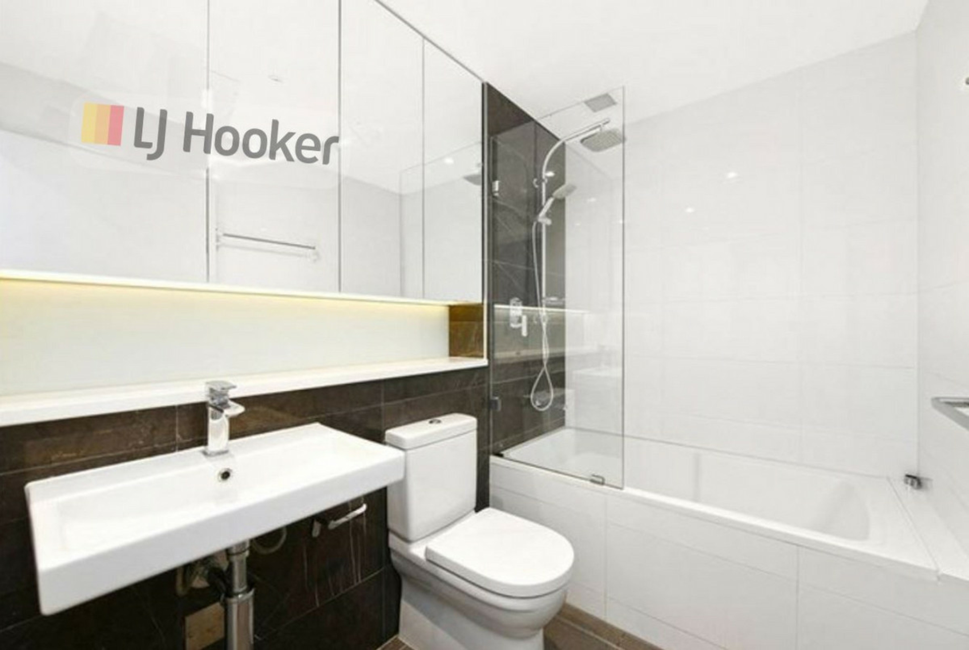 203/2 Waterways Street, WENTWORTH POINT