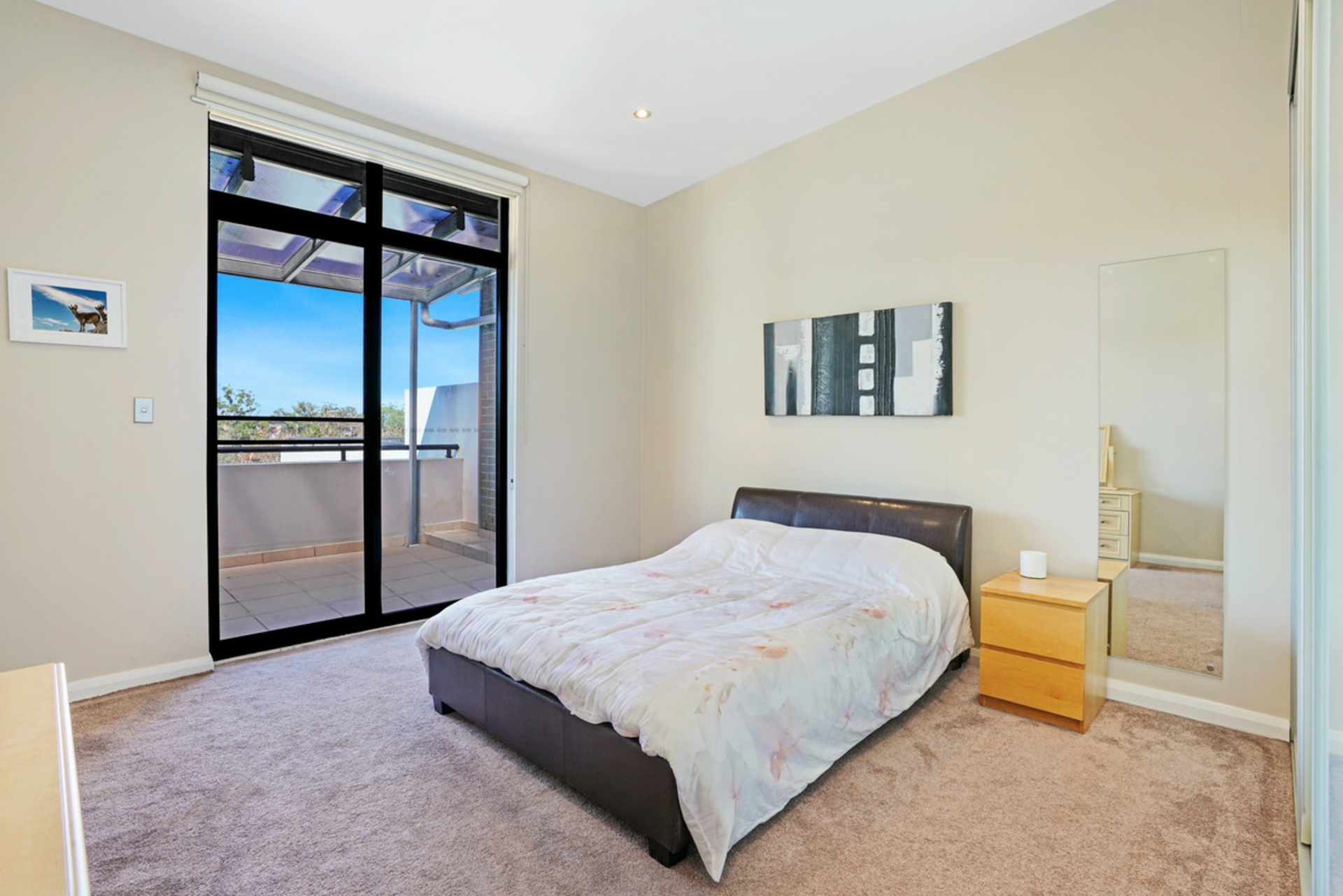68/2-4 Purser Avenue, CASTLE HILL