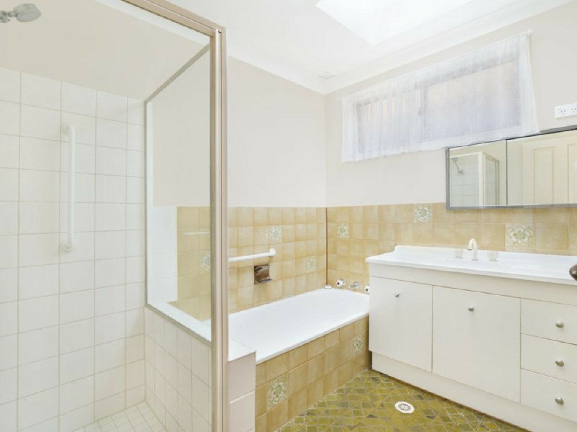 10 Shelley Street, WINSTON HILLS