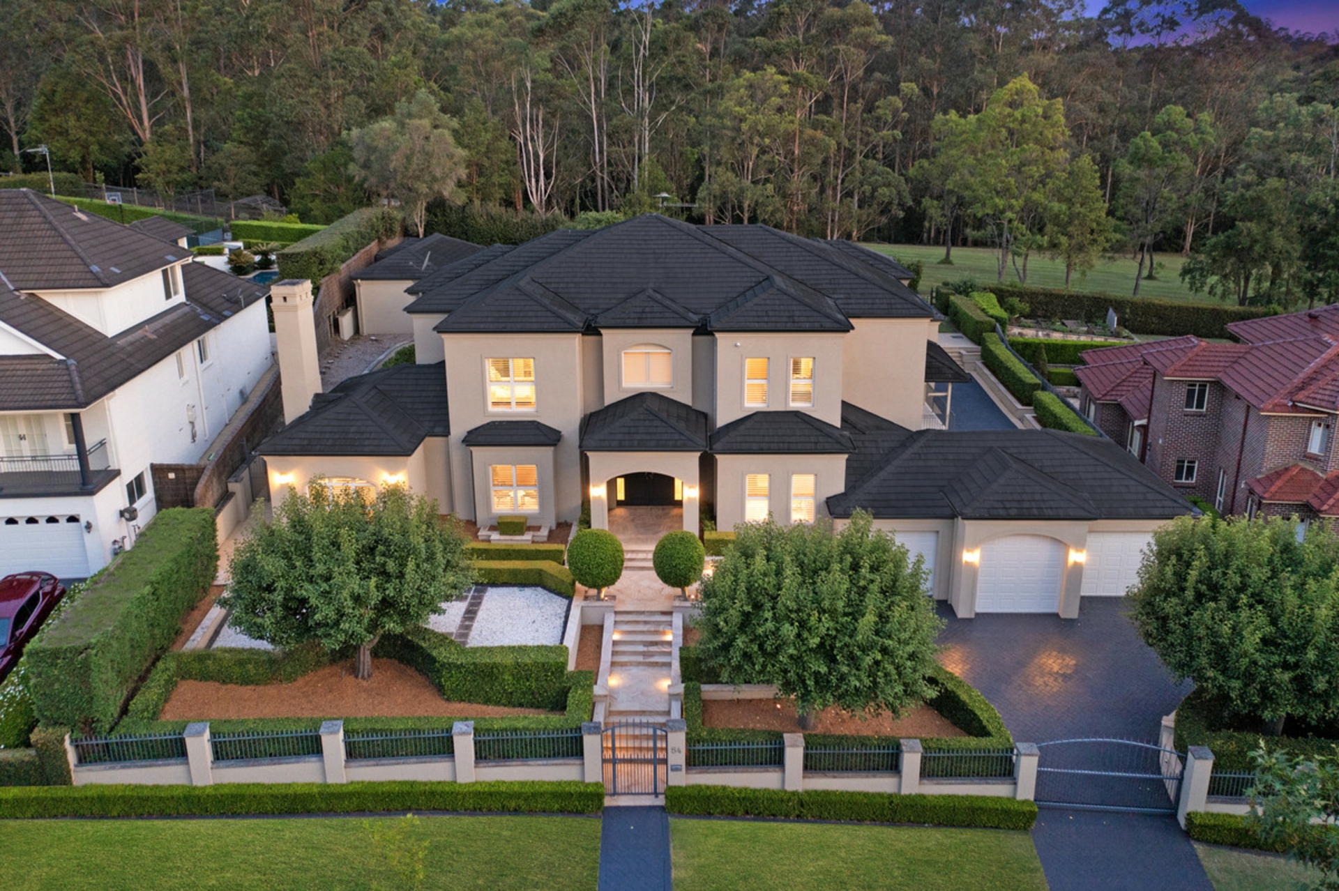 54 Balintore Drive, CASTLE HILL