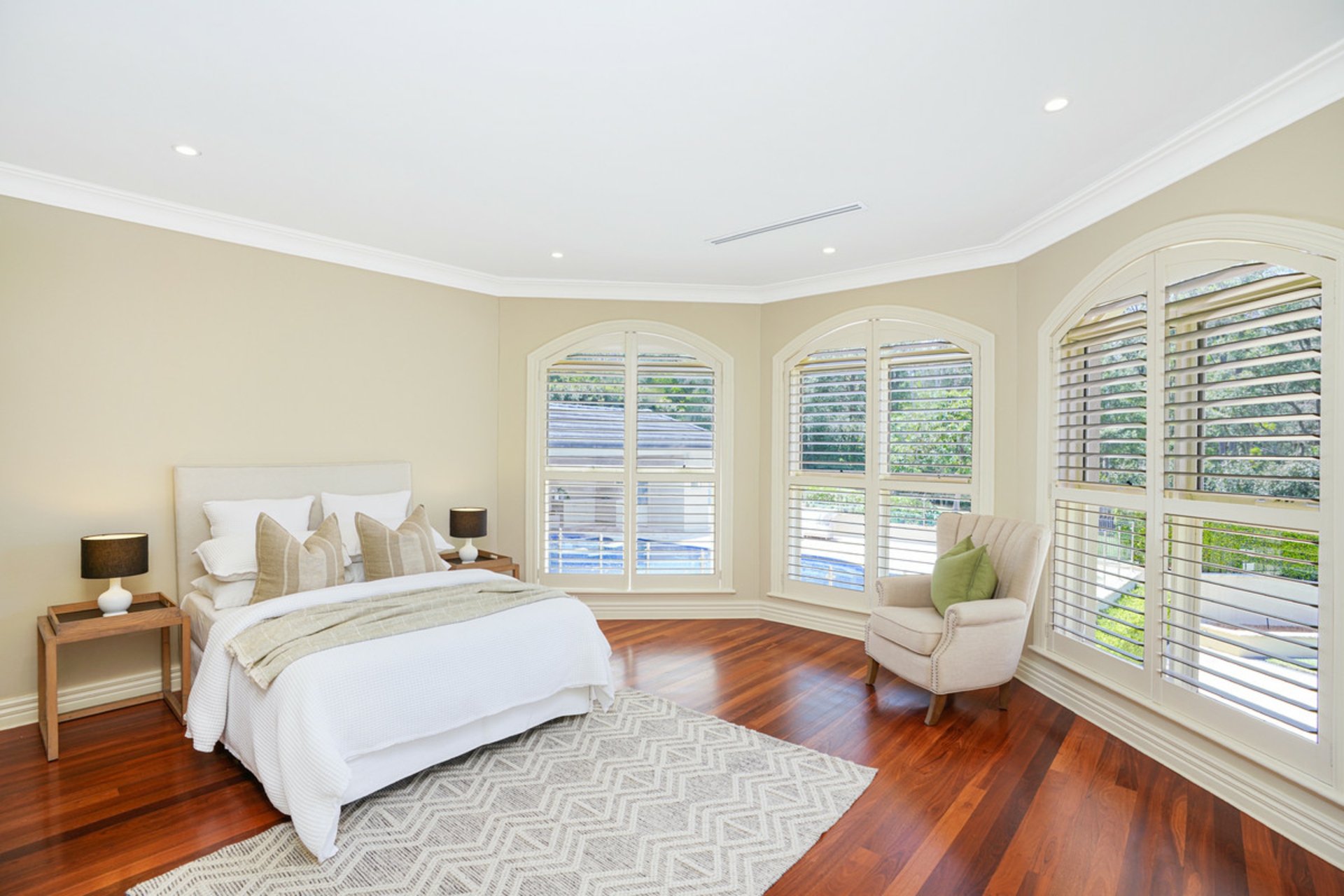 54 Balintore Drive, CASTLE HILL