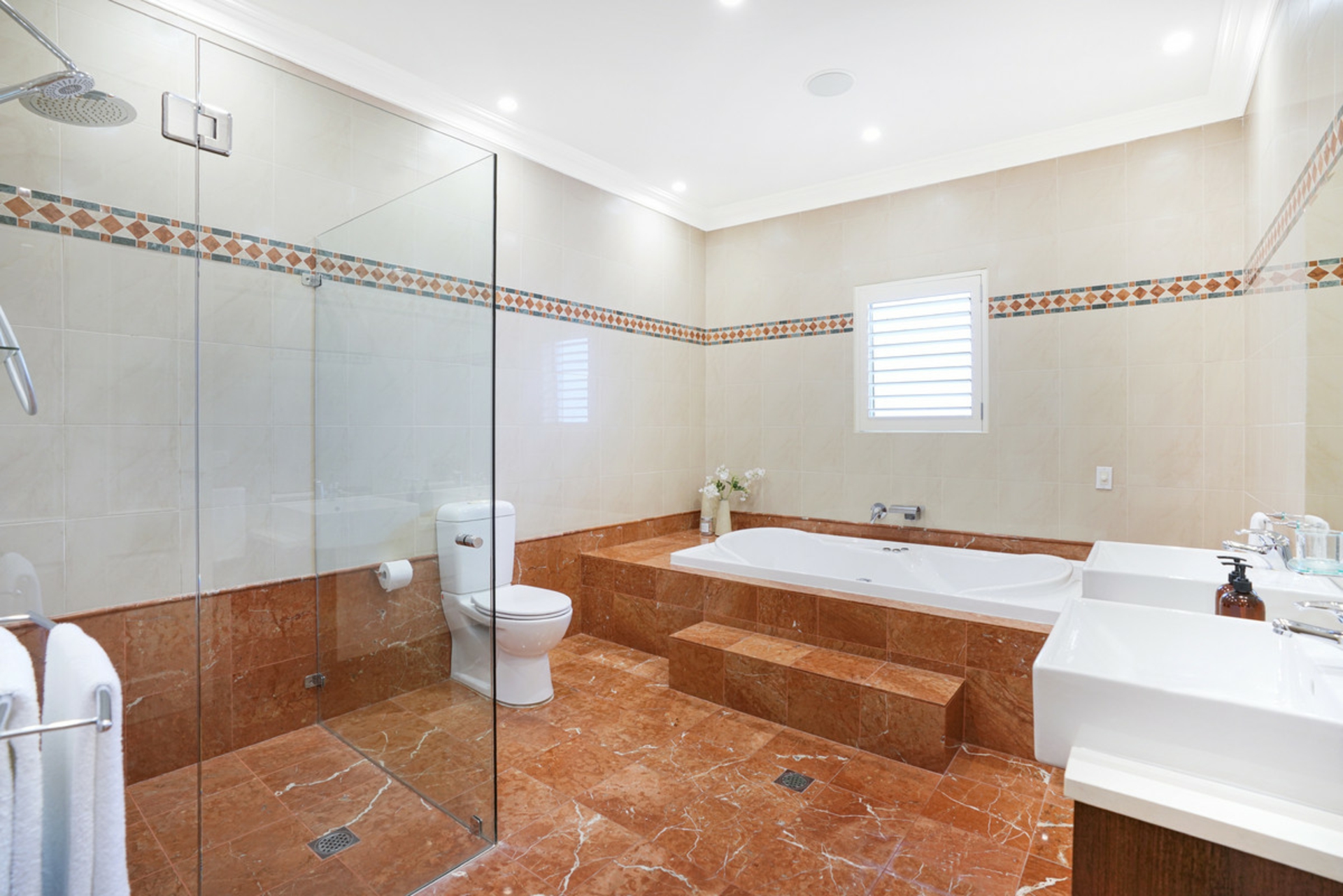 54 Balintore Drive, CASTLE HILL