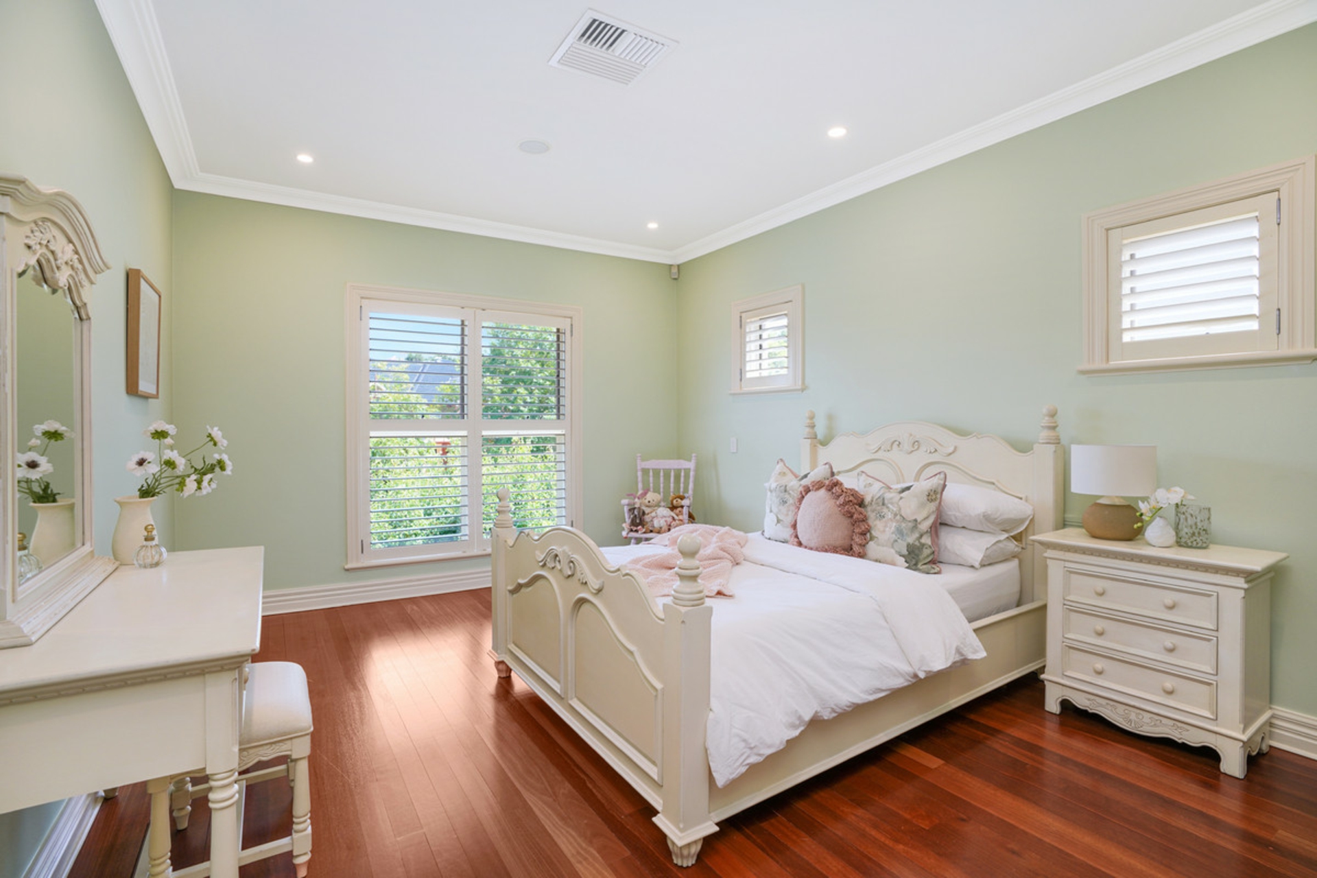 54 Balintore Drive, CASTLE HILL