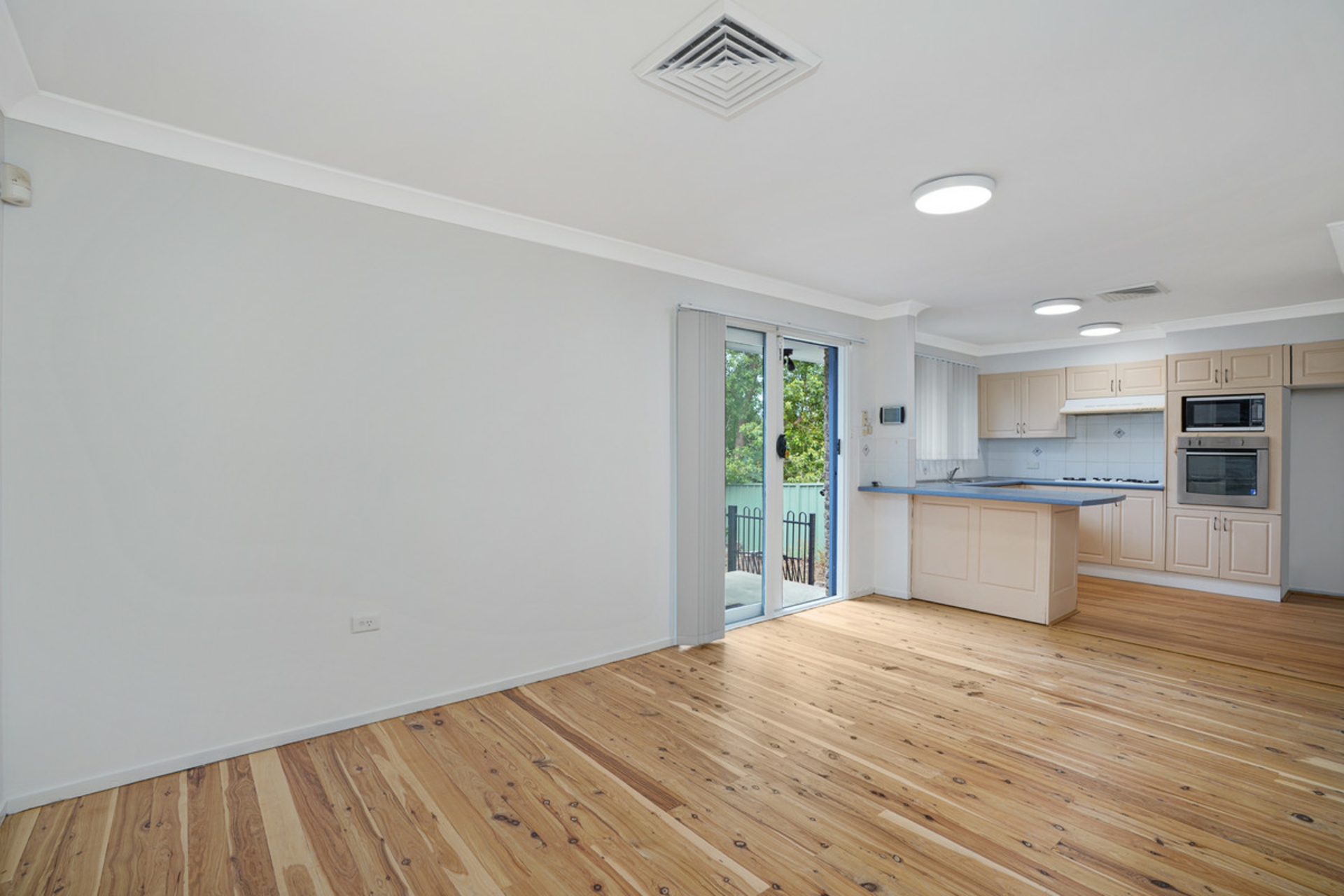 101 Sporing Avenue, KINGS LANGLEY