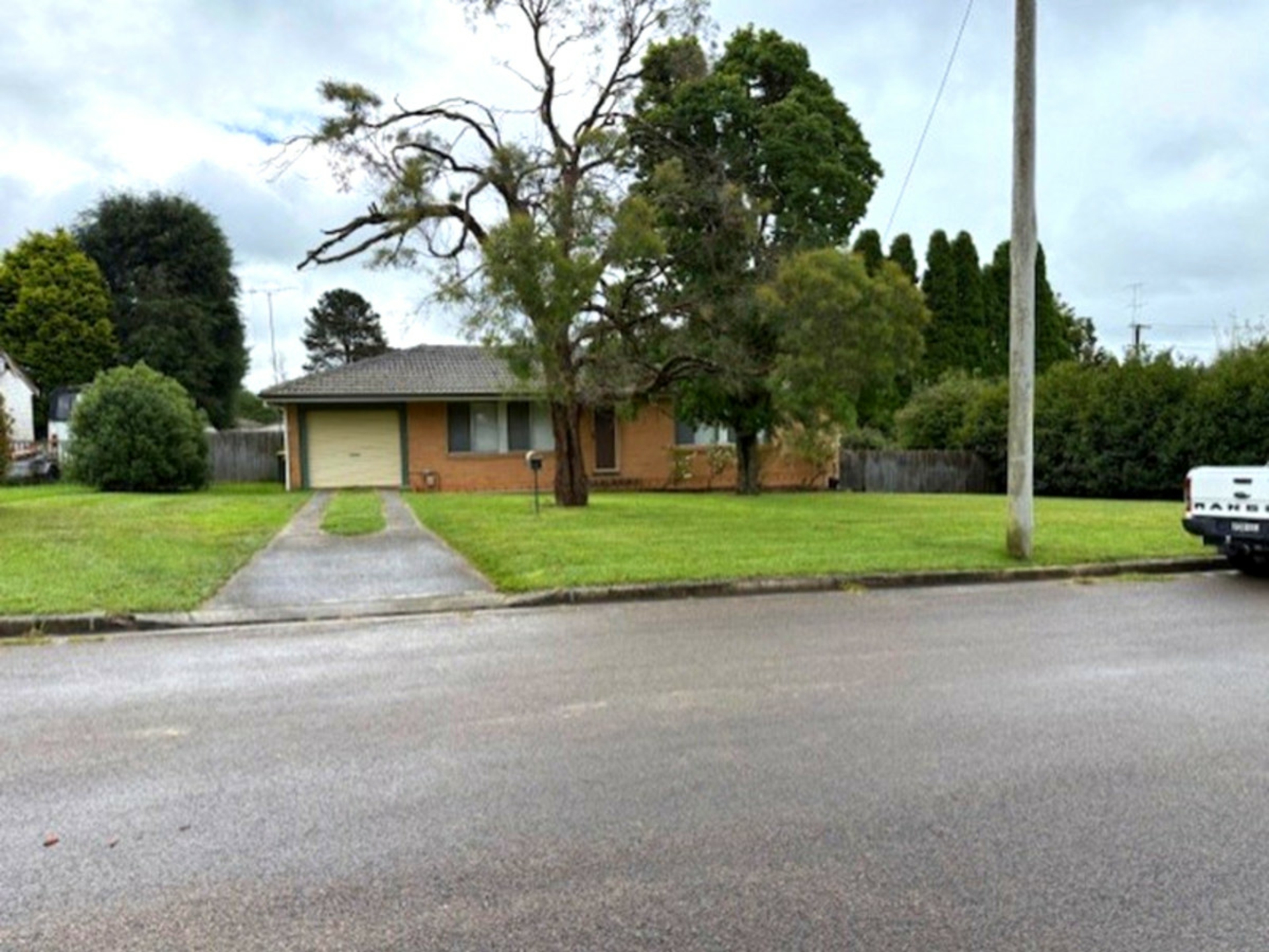 1 Ball Street, MOSS VALE