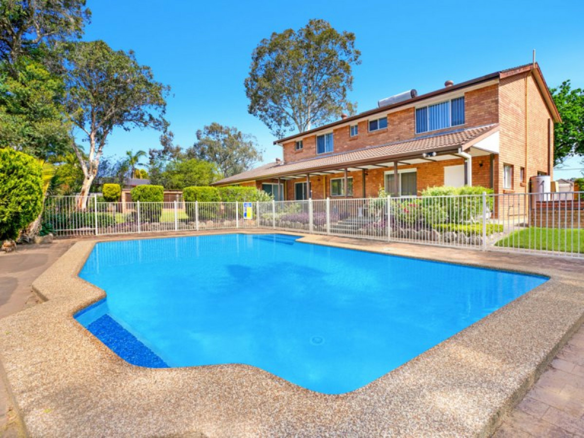 86 Parsonage Road, CASTLE HILL