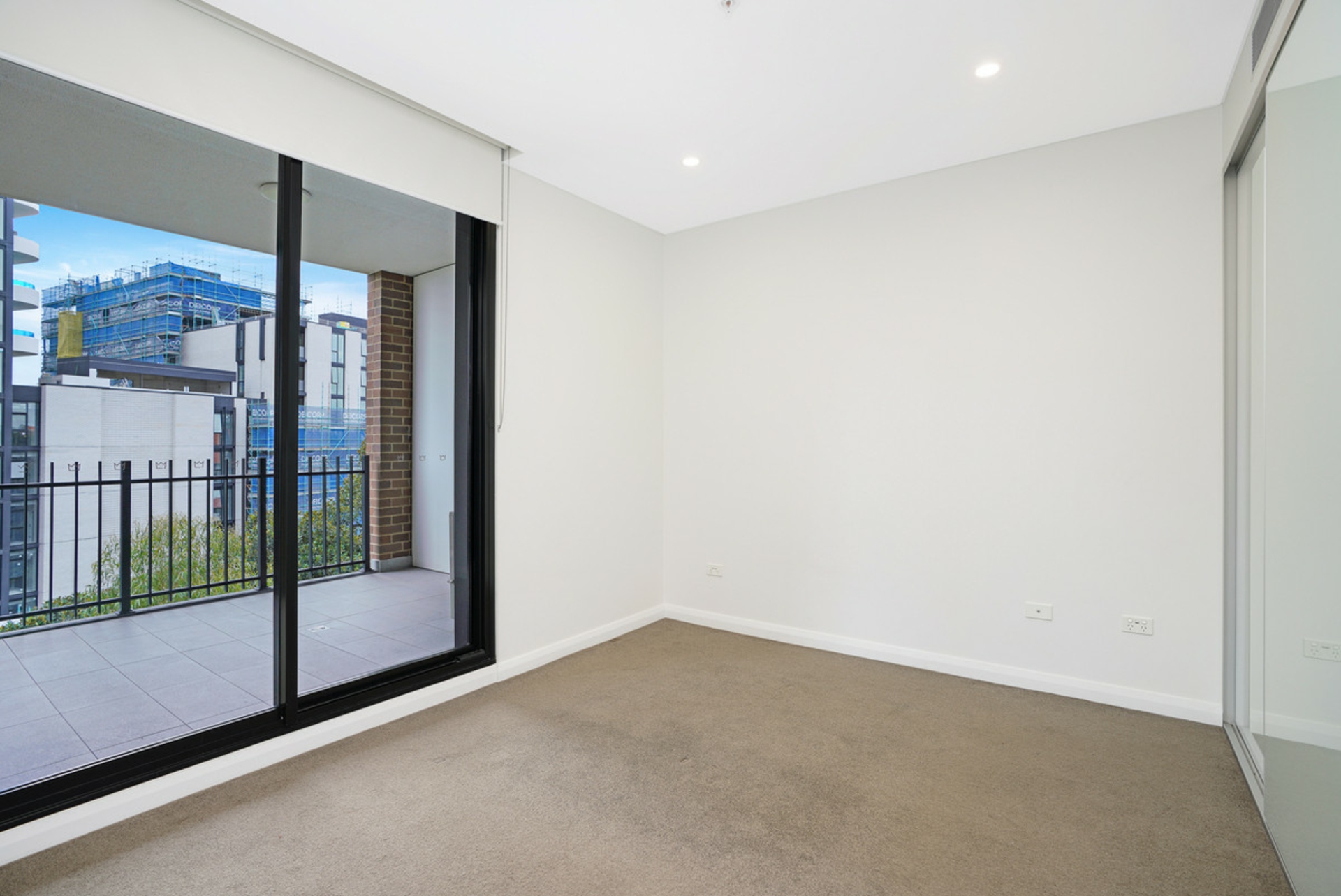 403/7 Maple Tree Road, WESTMEAD