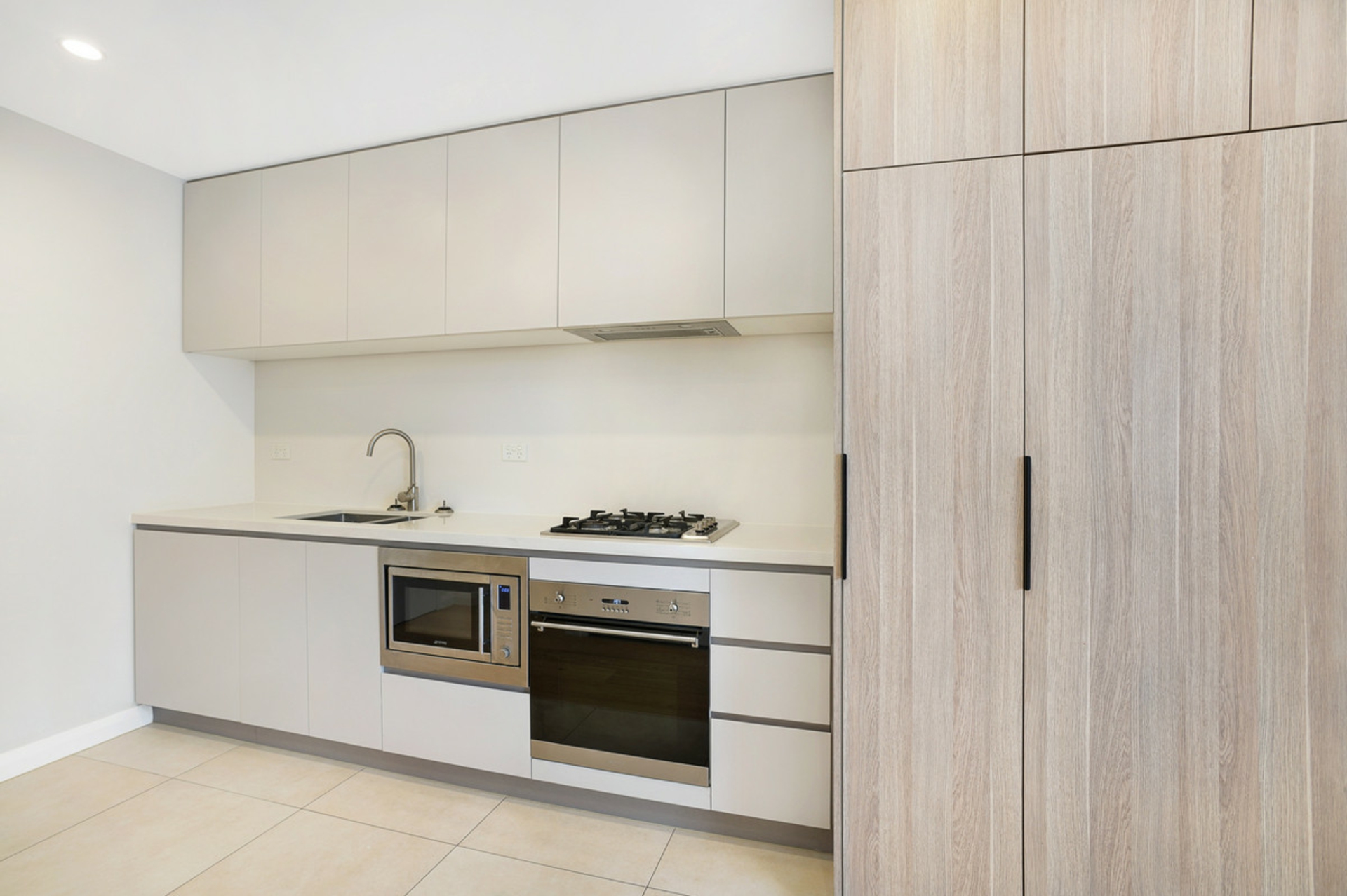 403/7 Maple Tree Road, WESTMEAD