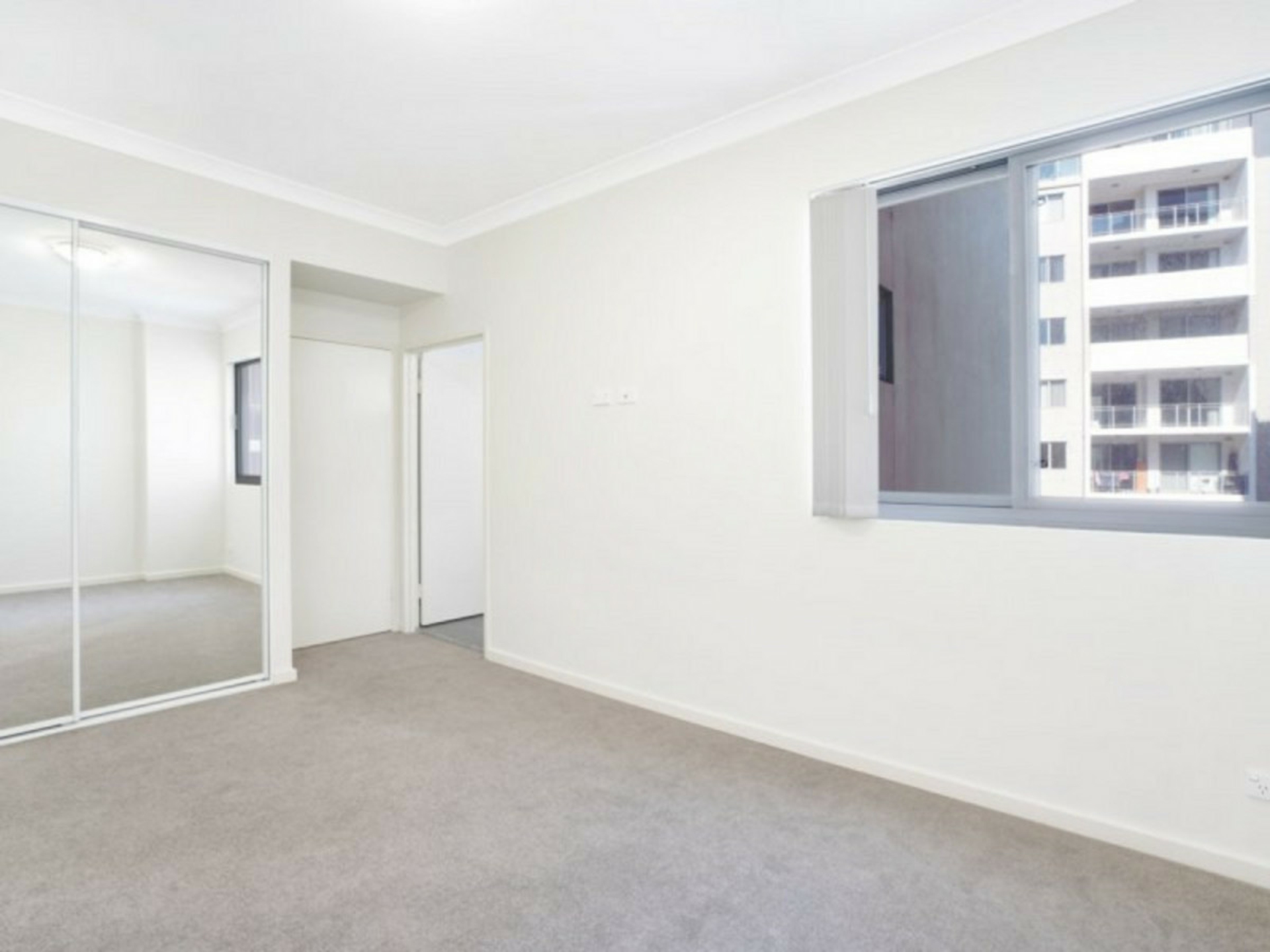 71/1-9 Florence Street — photo 3 of 6
