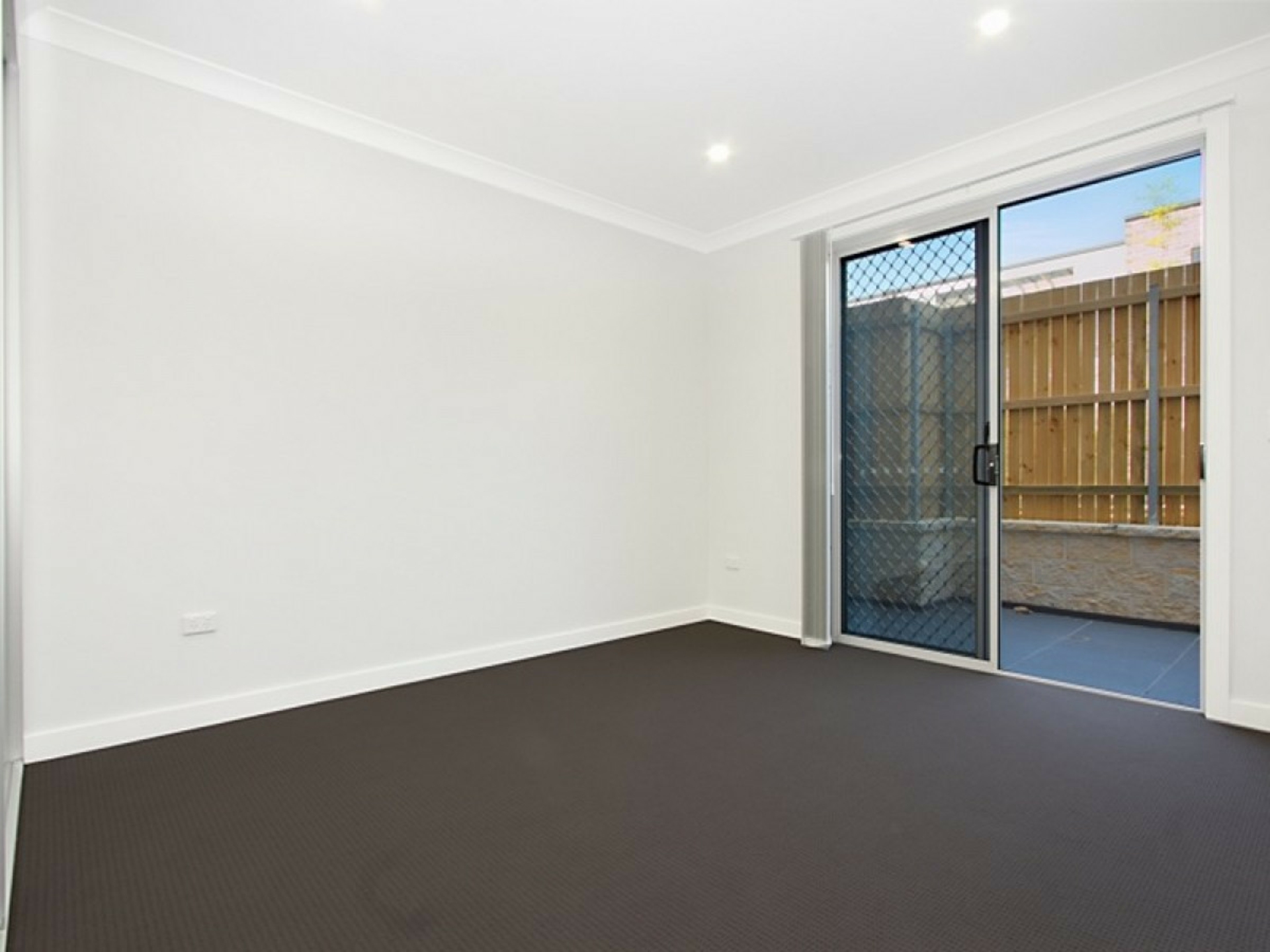 5/58-62 Fitzwilliam Road — photo 3 of 9