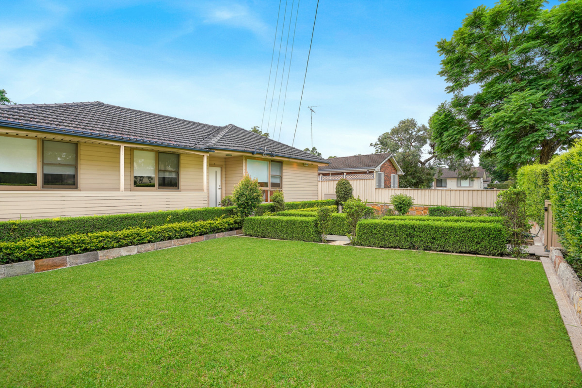 42 Parsonage Road — photo 4 of 16