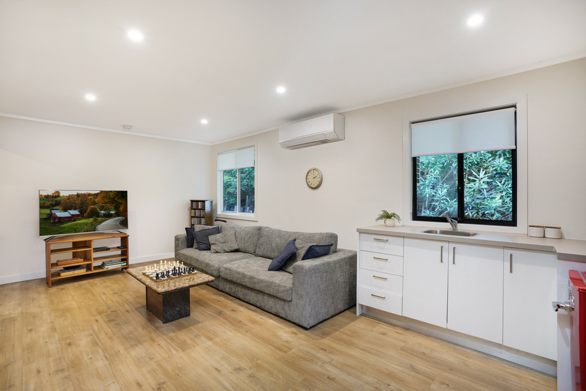 42 Parsonage Road — photo 11 of 16