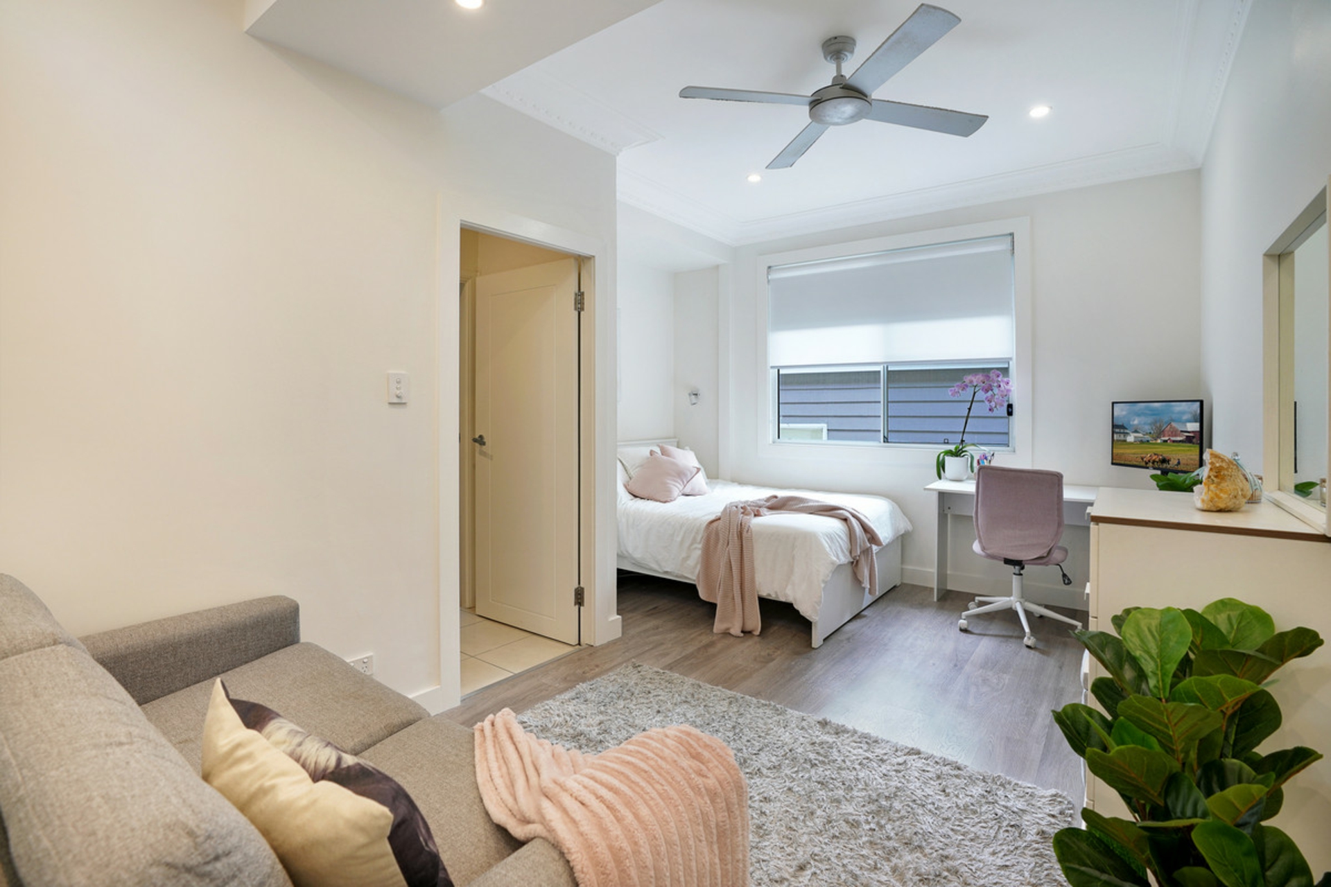 42 Parsonage Road — photo 14 of 16