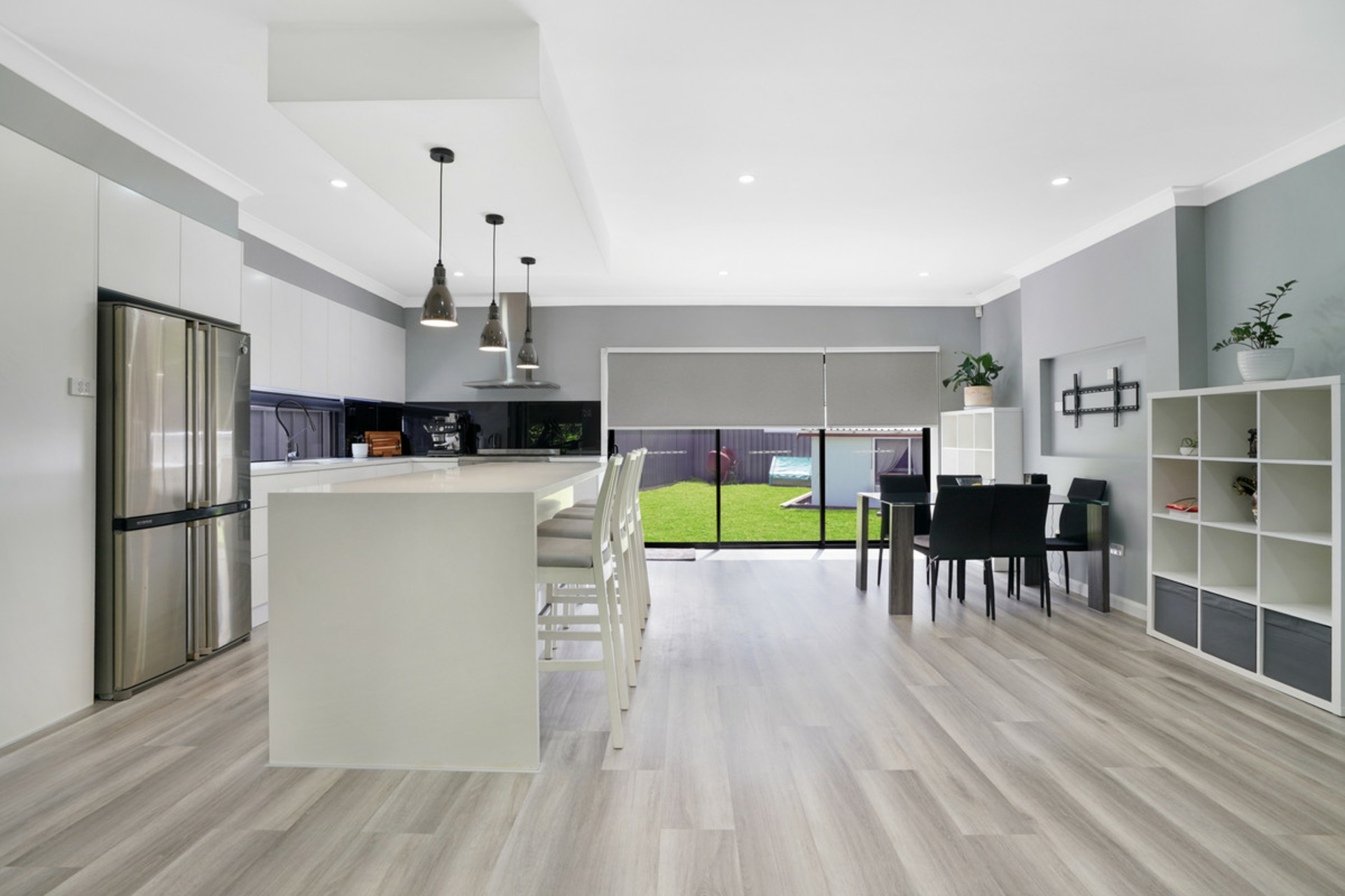 1 Carole Avenue — photo 2 of 8
