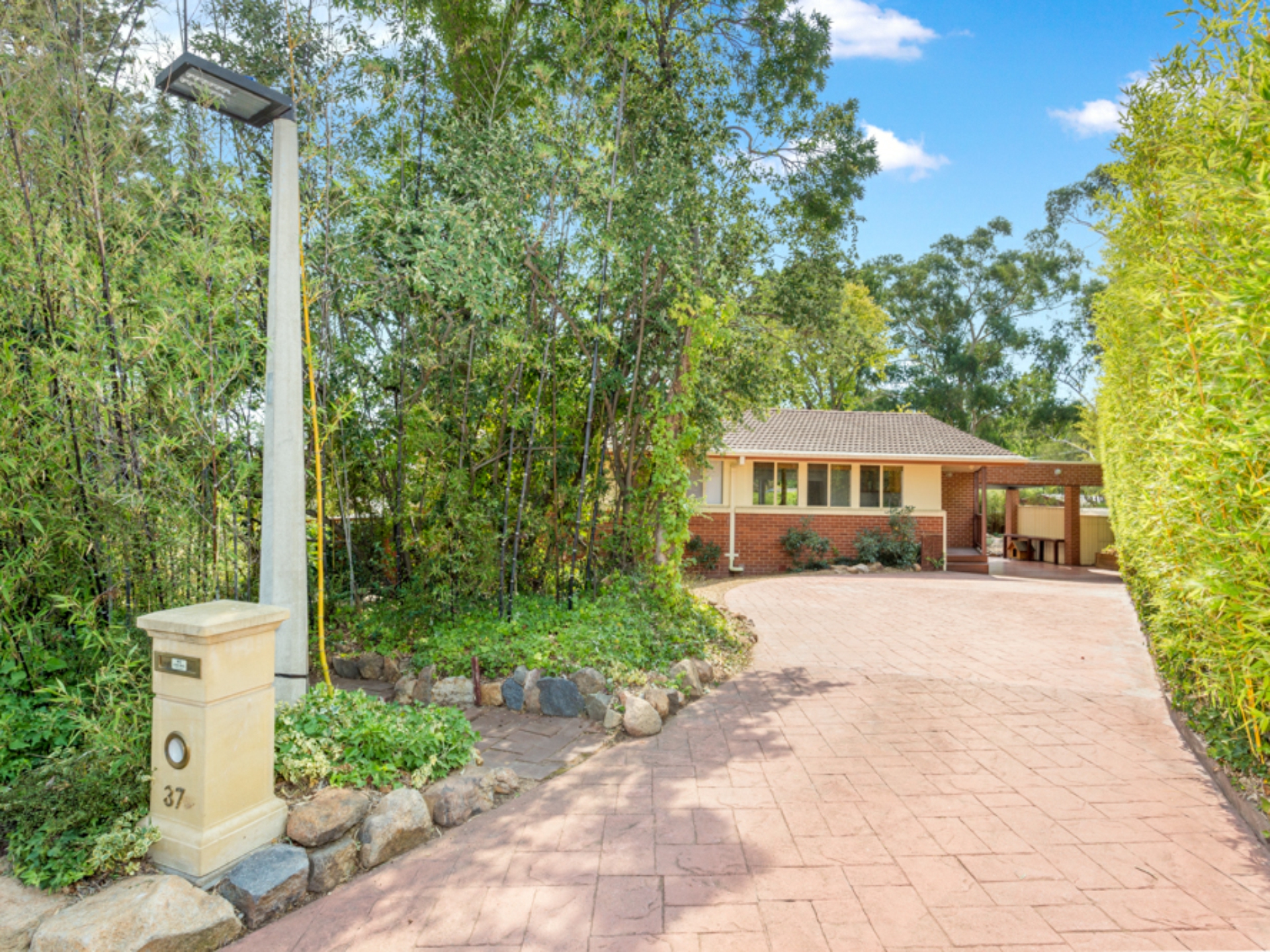 37 Meldrum Street, WESTON