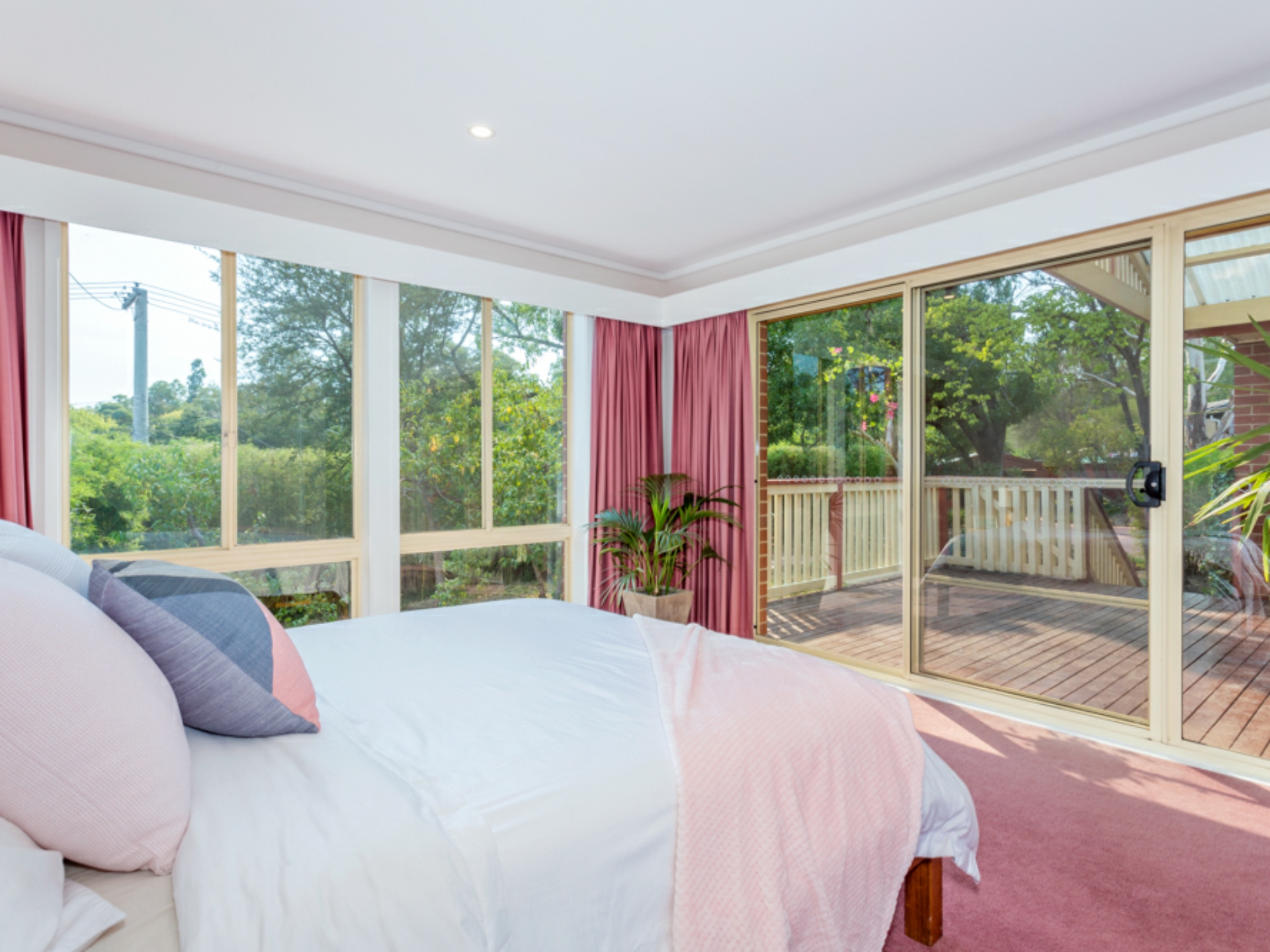 37 Meldrum Street, WESTON