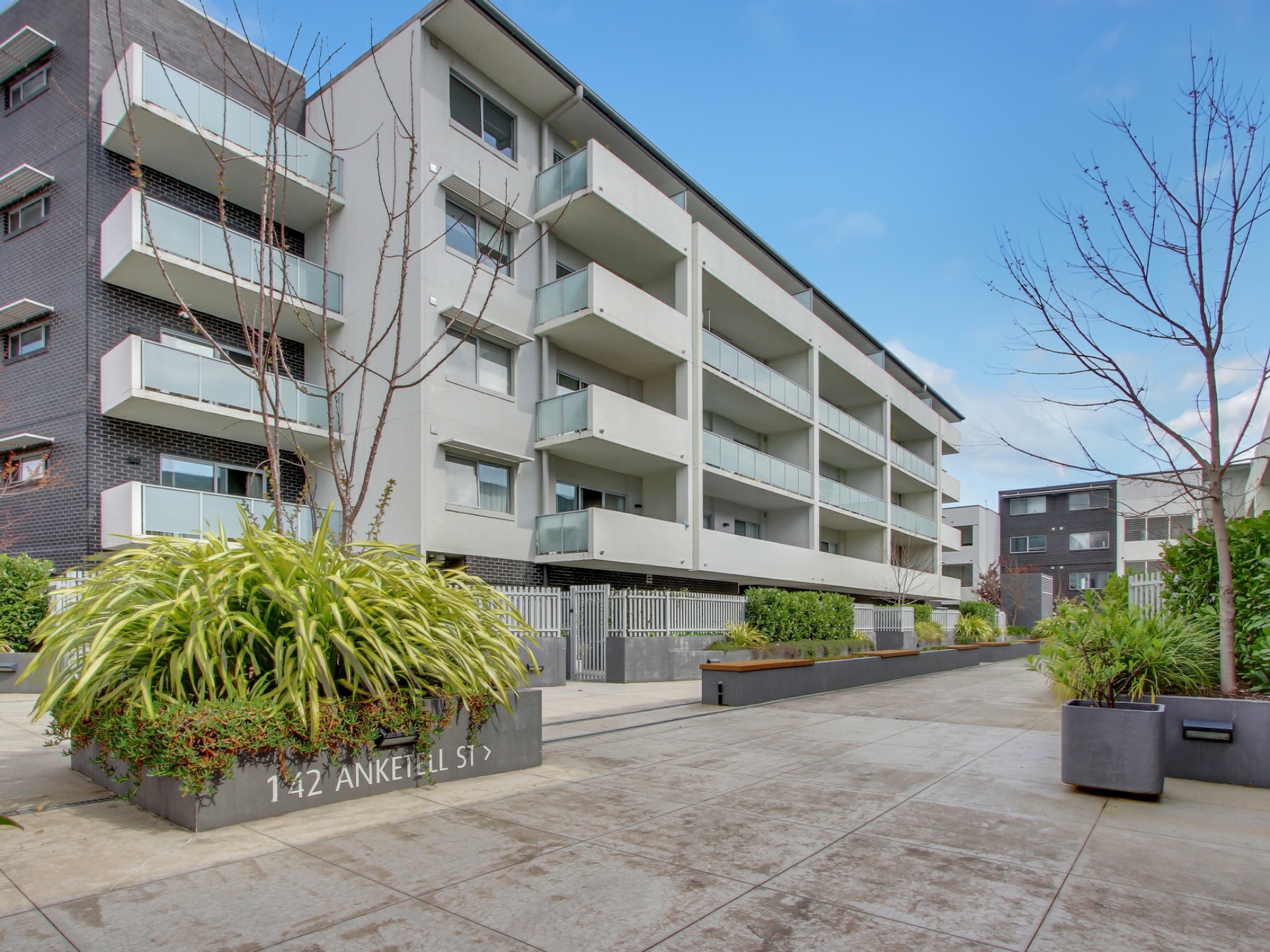 211/142 Anketell Street, Greenway