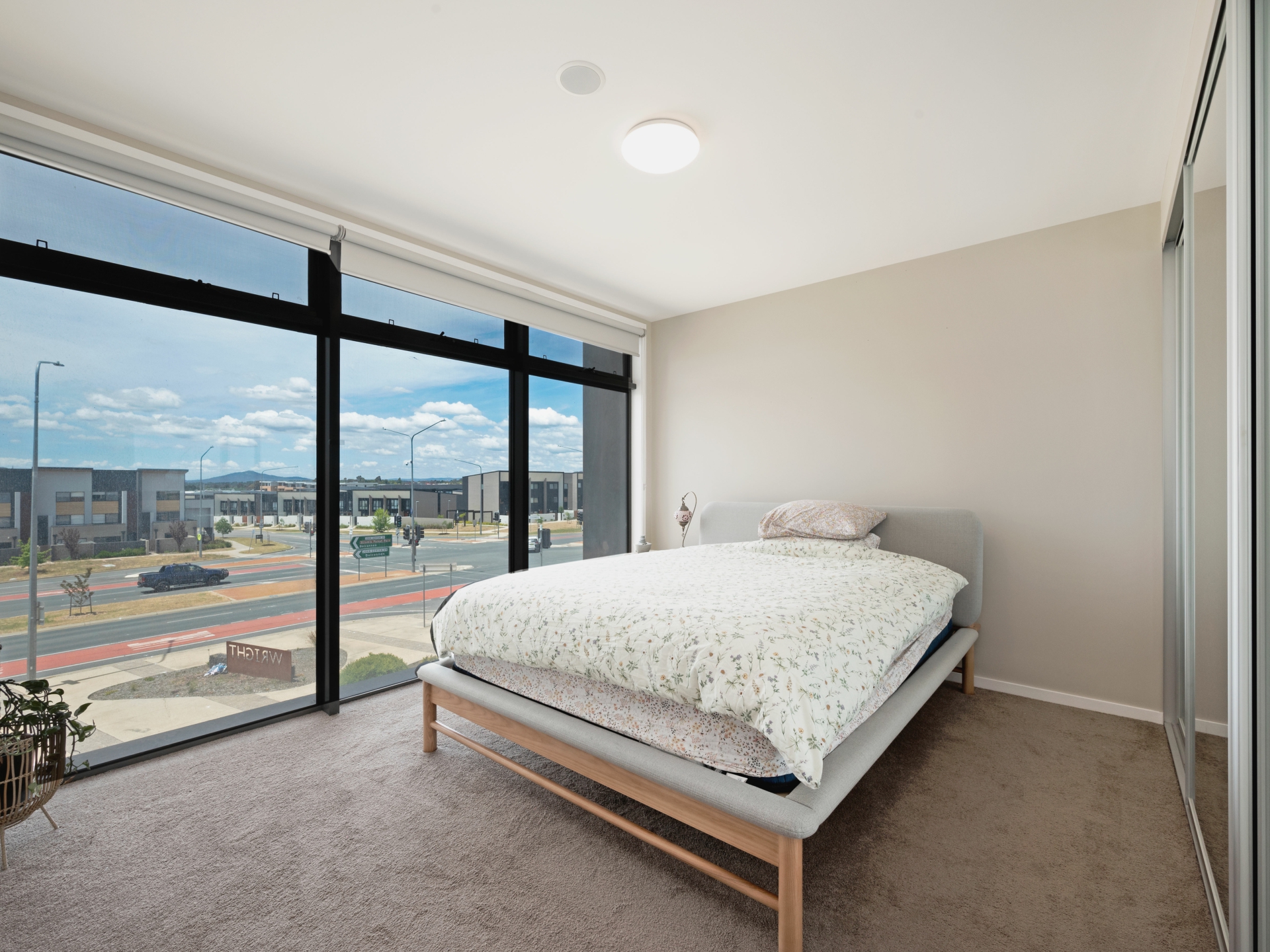 24/566 Cotter Road, WRIGHT