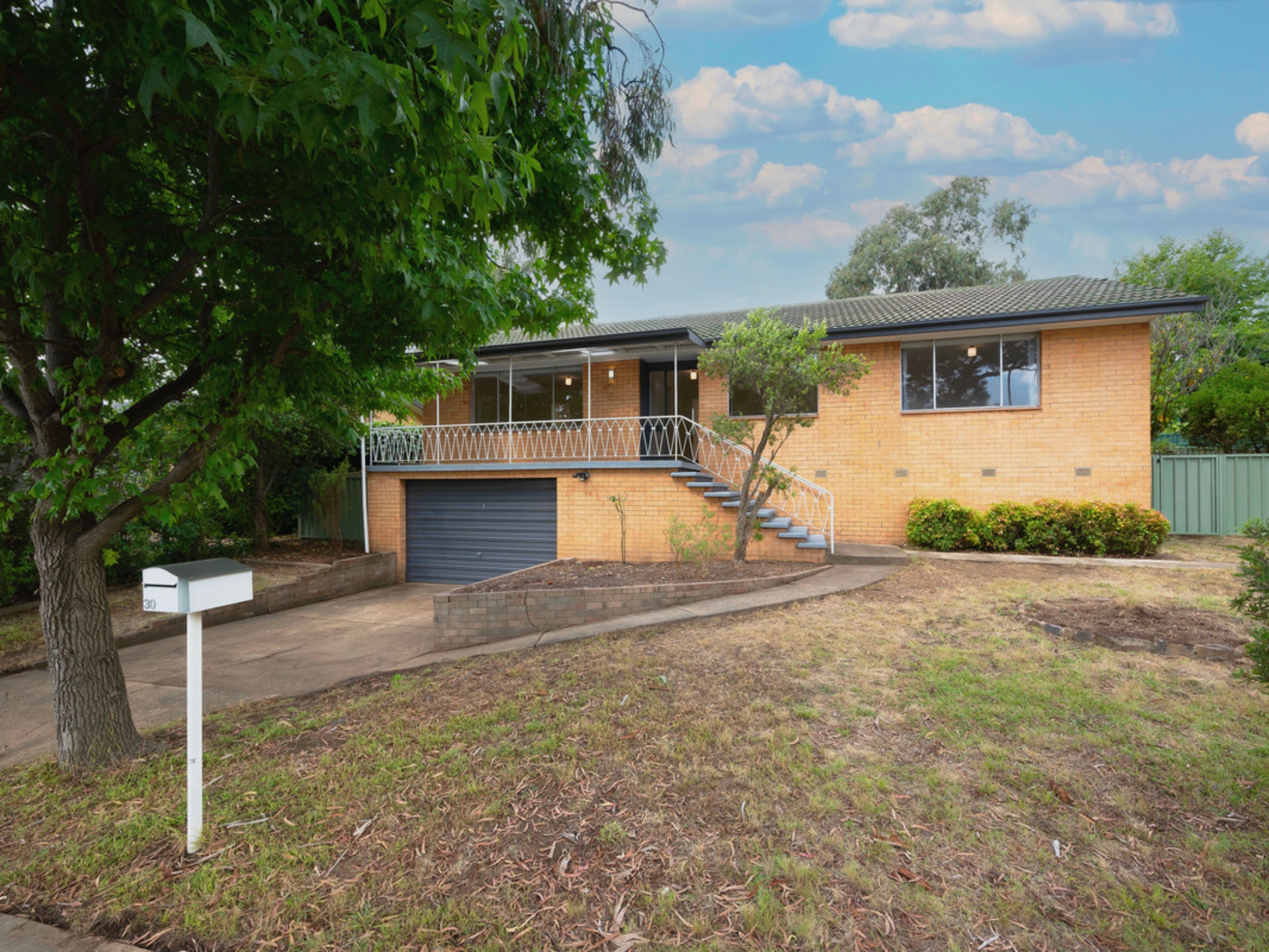 30 Hyndes Crescent, HOLDER