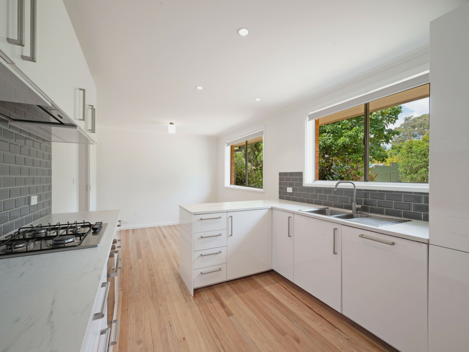 30 Hyndes Crescent, HOLDER