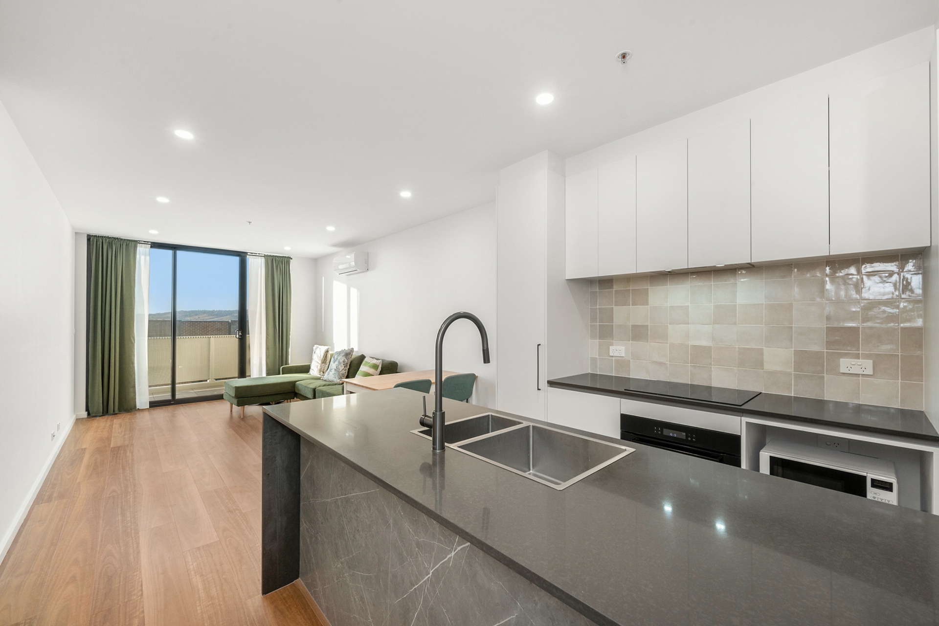 8/2 McMichael Terrace, DENMAN PROSPECT