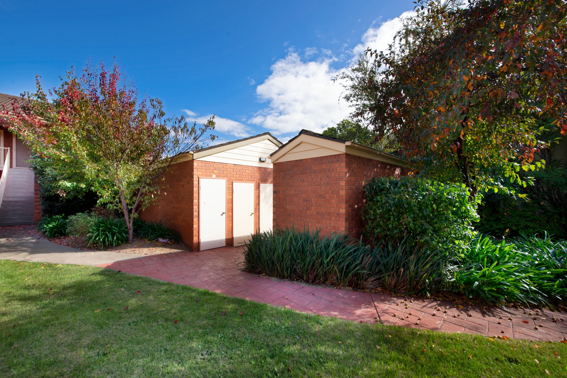 14/12 Albermarle Place 'Avalon Court', PHILLIP