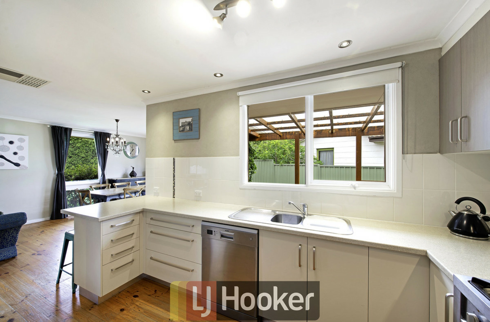 15 Kalgoorlie Crescent, FISHER