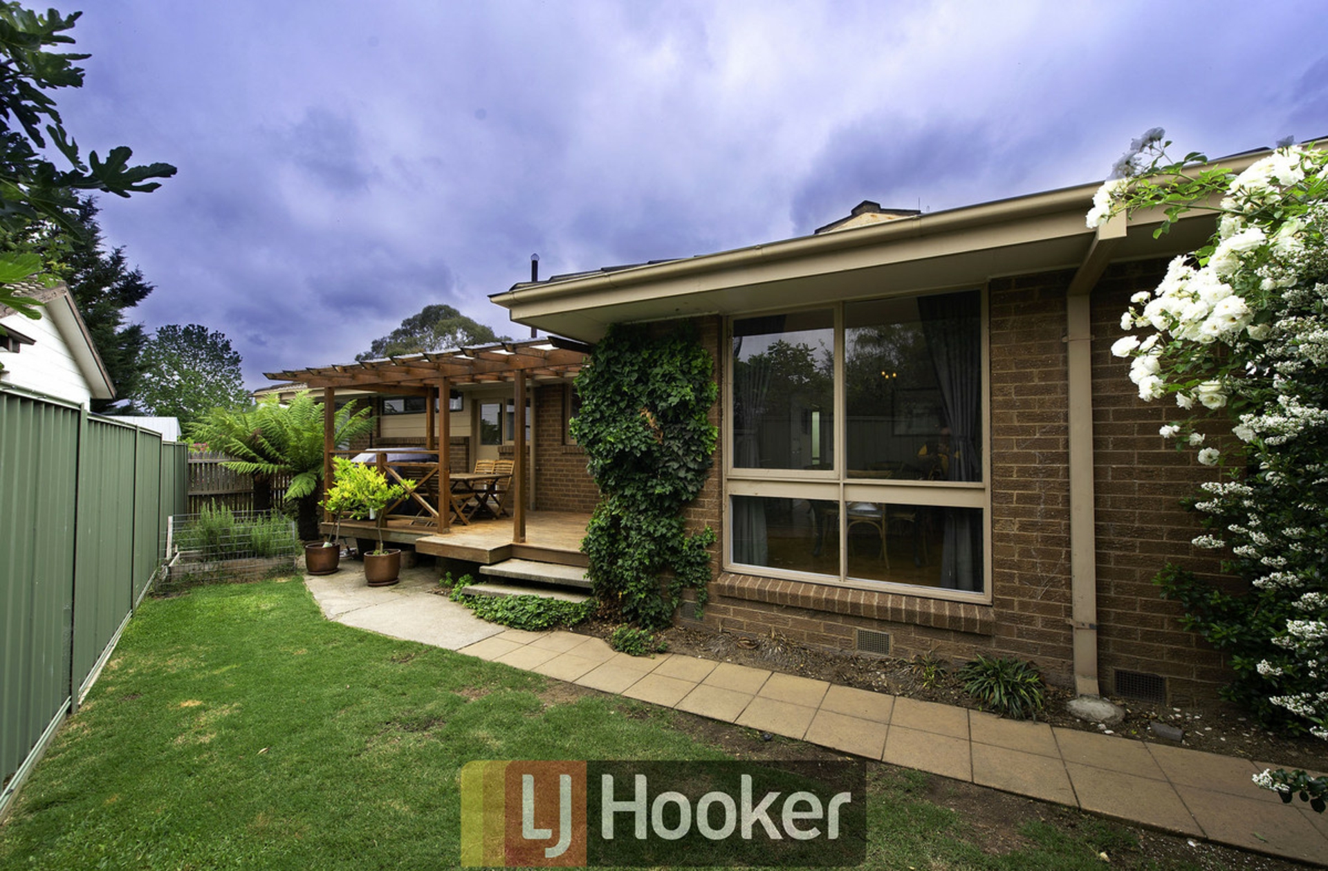 15 Kalgoorlie Crescent, FISHER