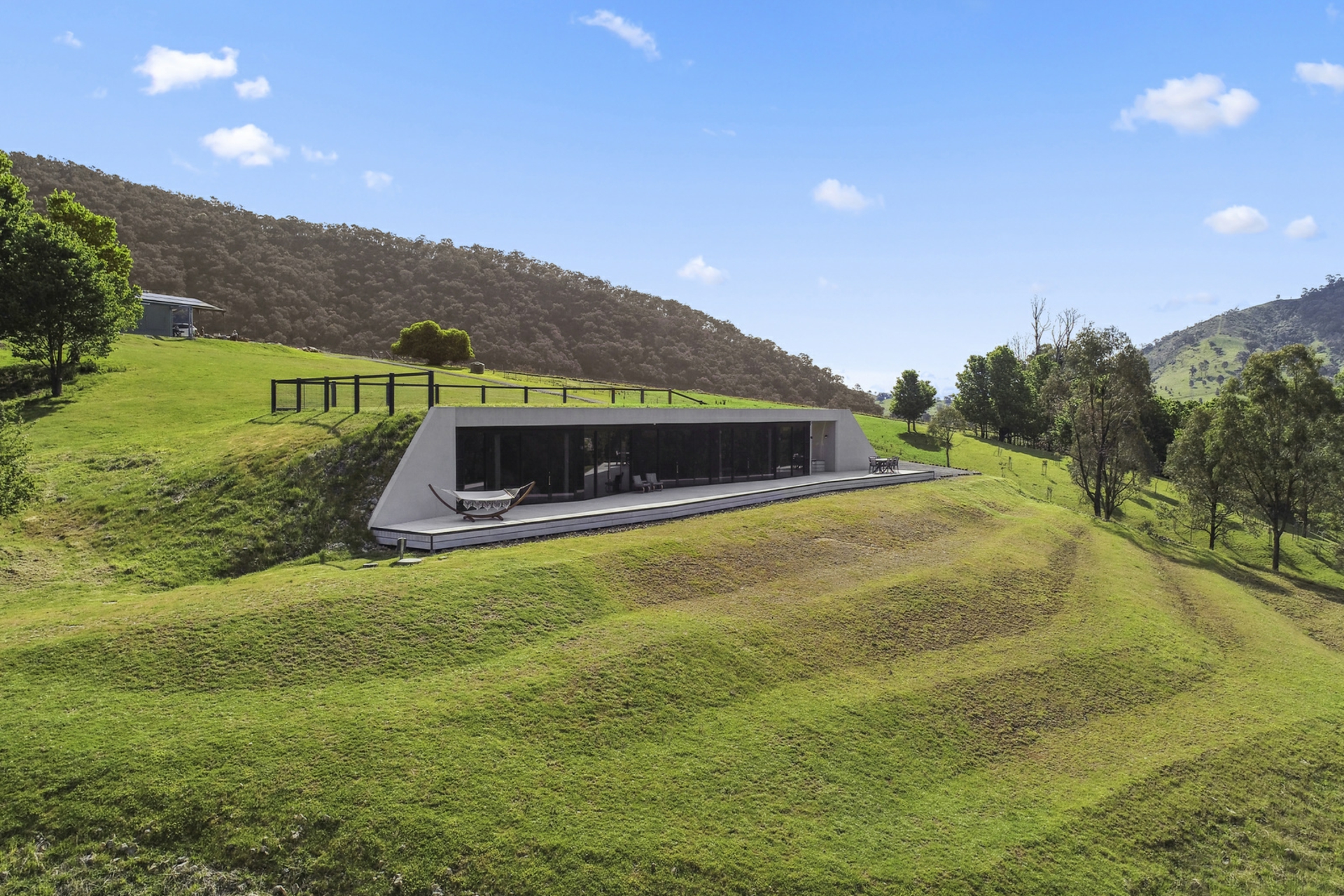 2/21 Walls Creek Road East, GOOBARRAGANDRA