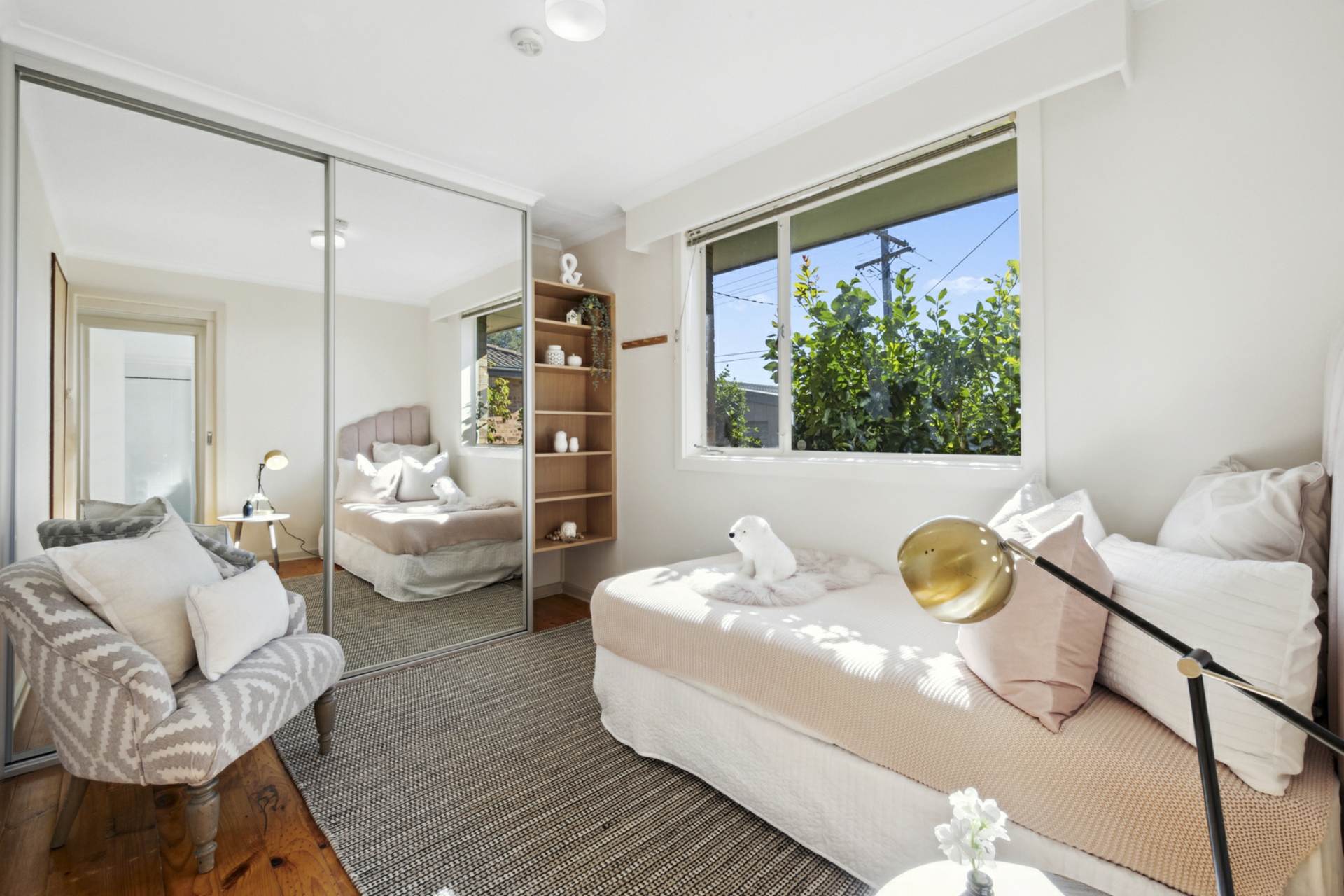 34 Calder Crescent, HOLDER