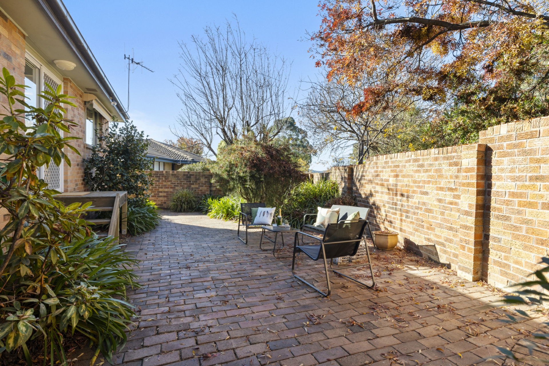 34 Calder Crescent, HOLDER